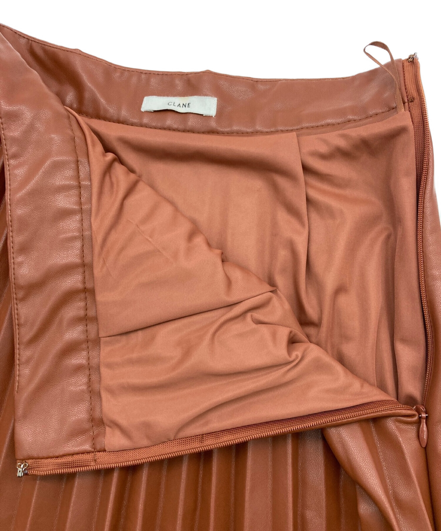 CLANE (クラネ) フェイクレザープリーツスカート ブラウン サイズ:SIZE S