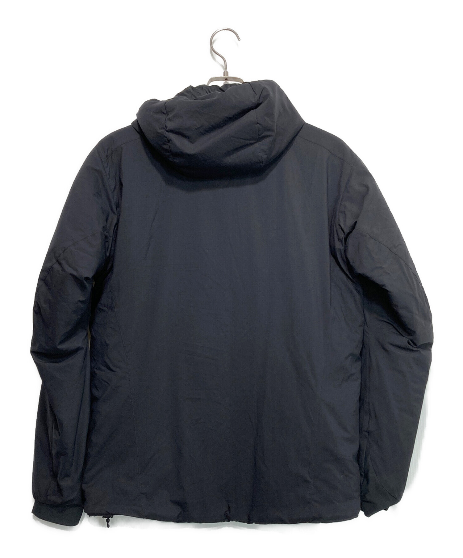 中古・古着通販】ARC'TERYX (アークテリクス) ATOM AR HOODY ブラック サイズ:S｜ブランド・古着通販  トレファク公式【TREFAC FASHION】スマホサイト