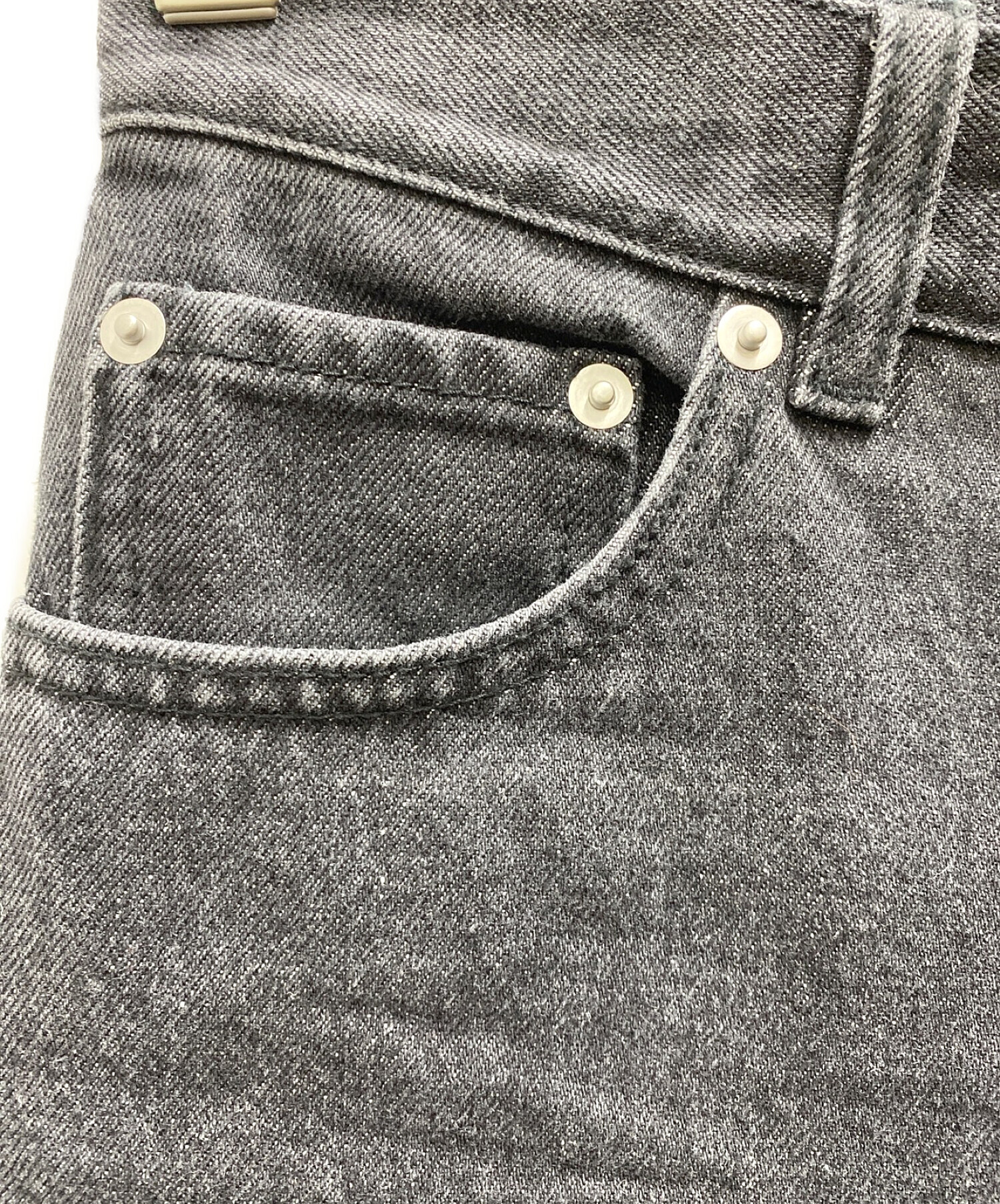 Apartment Three (アパートメントスリー) Classic Mid-rise Straight-leg Jeans ブラック サイズ:１