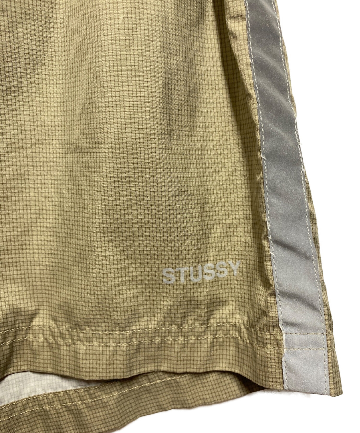 OLD STUSSY (オールドステューシー) ［古着］90's リフレクターサイドラインナイロンショートパンツ ベージュ サイズ:L