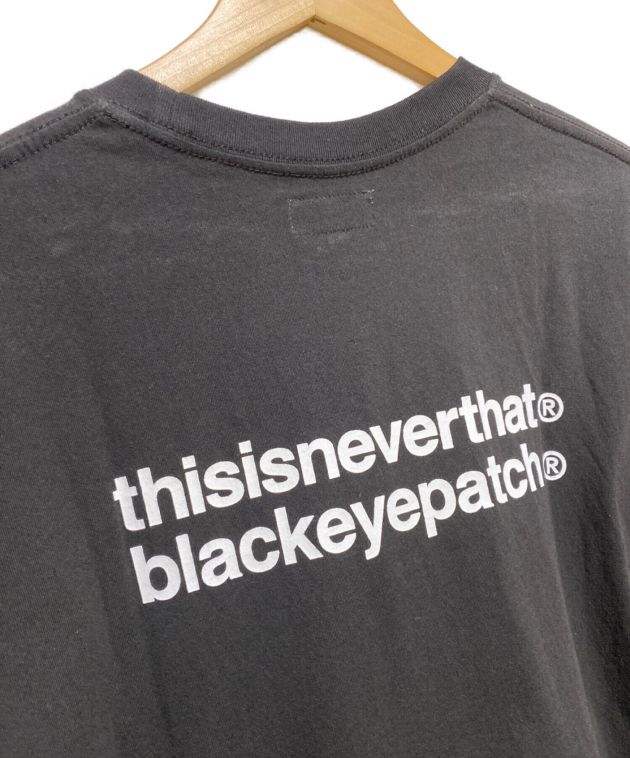 BlackEyePatch (ブラックアイパッチ) thisisneverthat (ディスイズネバーザット) コラボプリントTシャツ ブラック  サイズ:М 未使用品