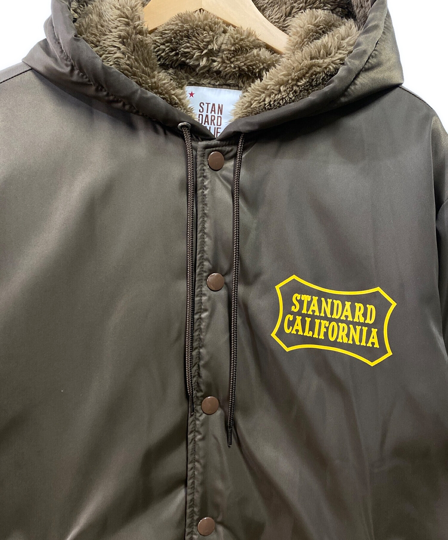 中古・古着通販】STANDARD CALIFORNIA (スタンダートカルフォニア) BoaHood Coach Jacket ブラウン  サイズ:L｜ブランド・古着通販 トレファク公式【TREFAC FASHION】スマホサイト