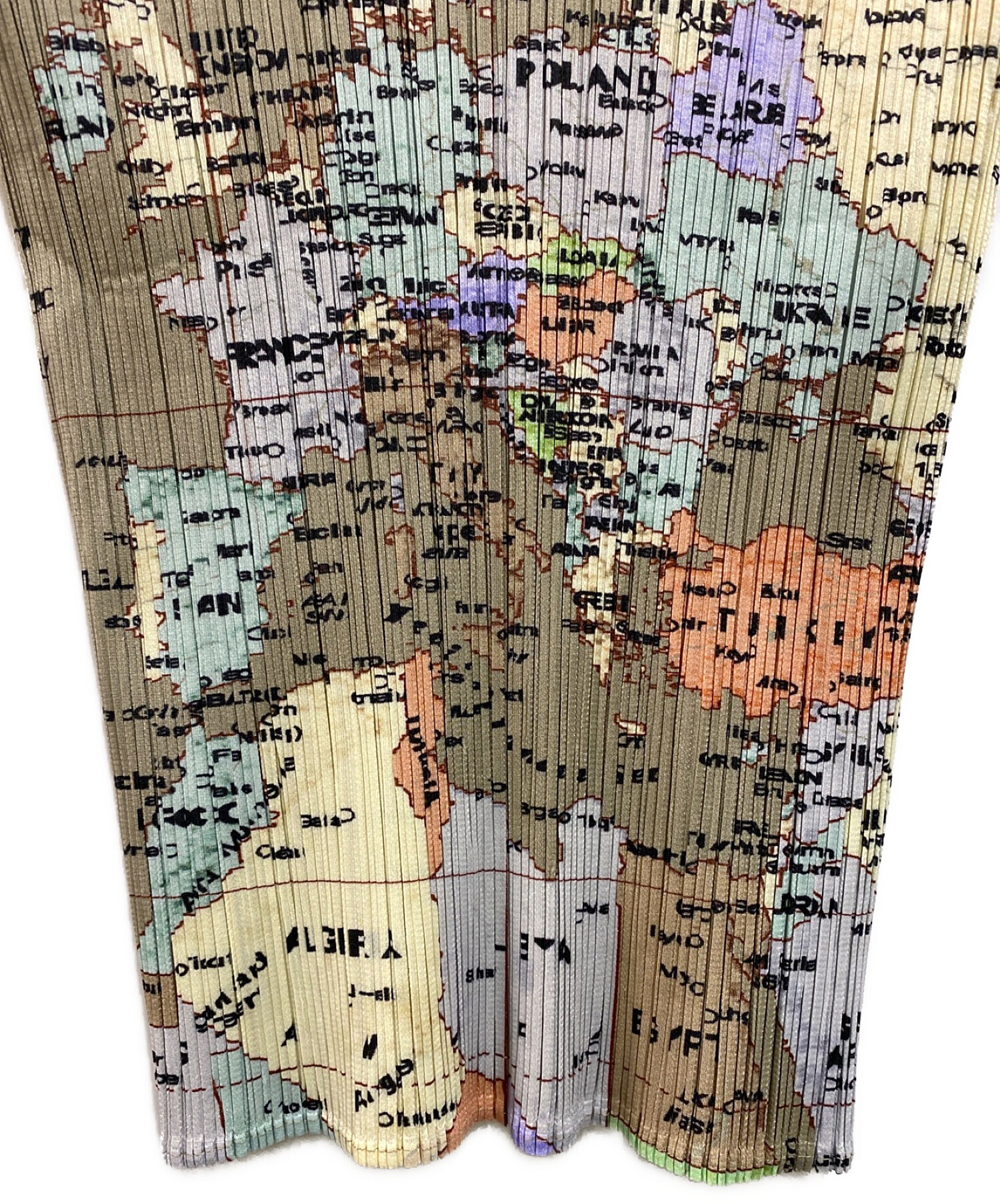 PLEATS PLEASE (プリーツプリーズ) World Map Shirt Top ベージュ サイズ:3