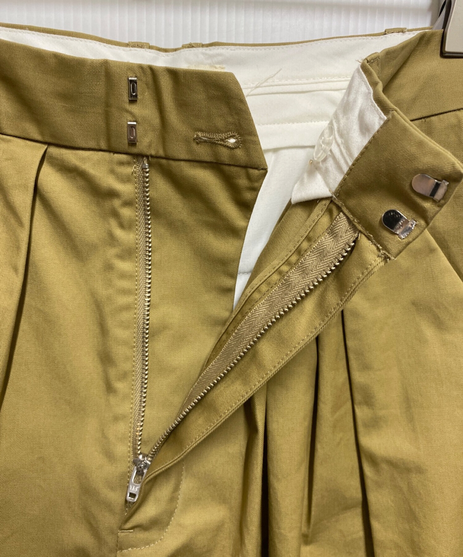 中古・古着通販】TODAYFUL (トゥデイフル) Tuck Tapered Trousers ...