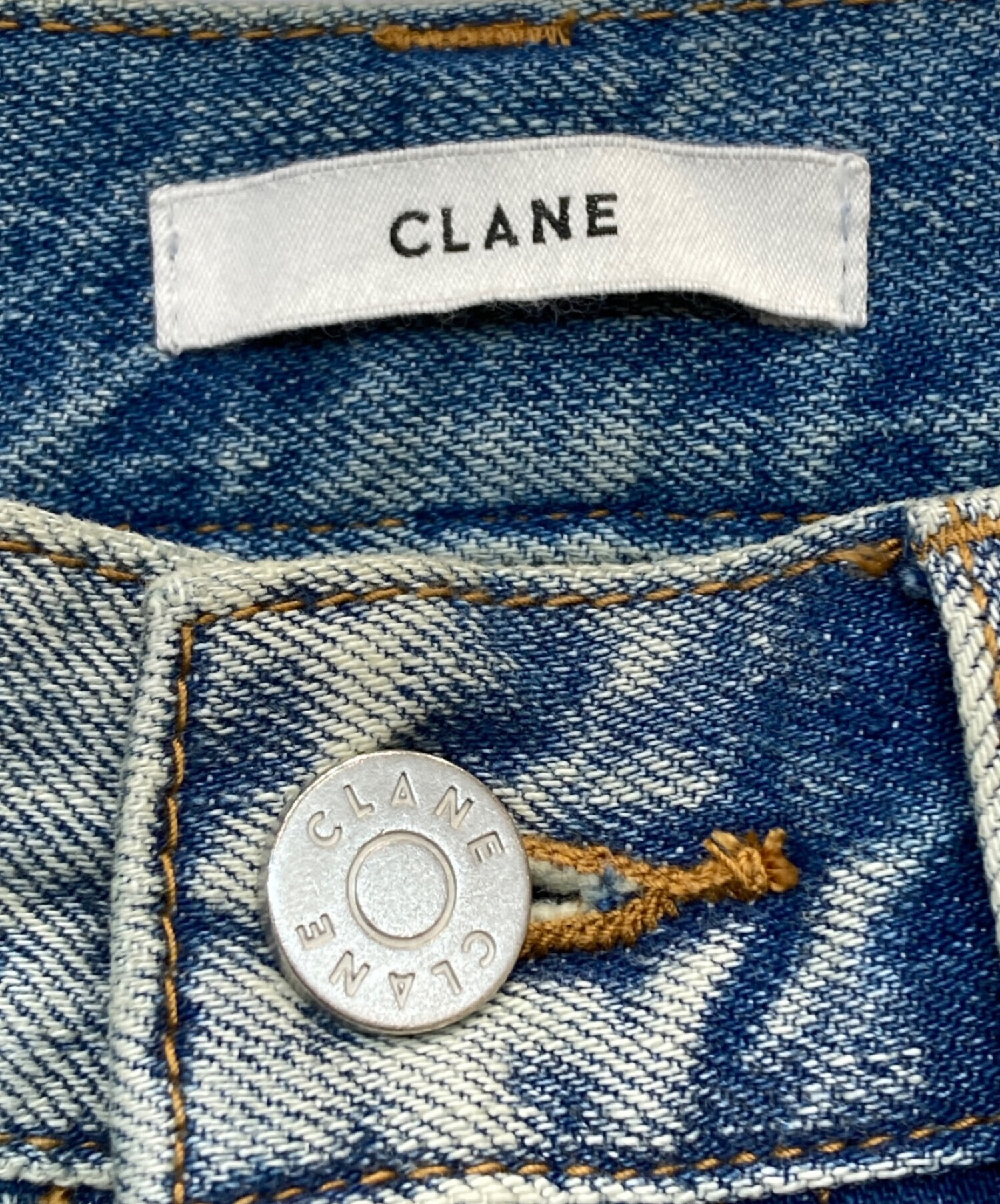 CLANE (クラネ) CENTER PRESS STRAIGHT DENIM ブルー サイズ:1