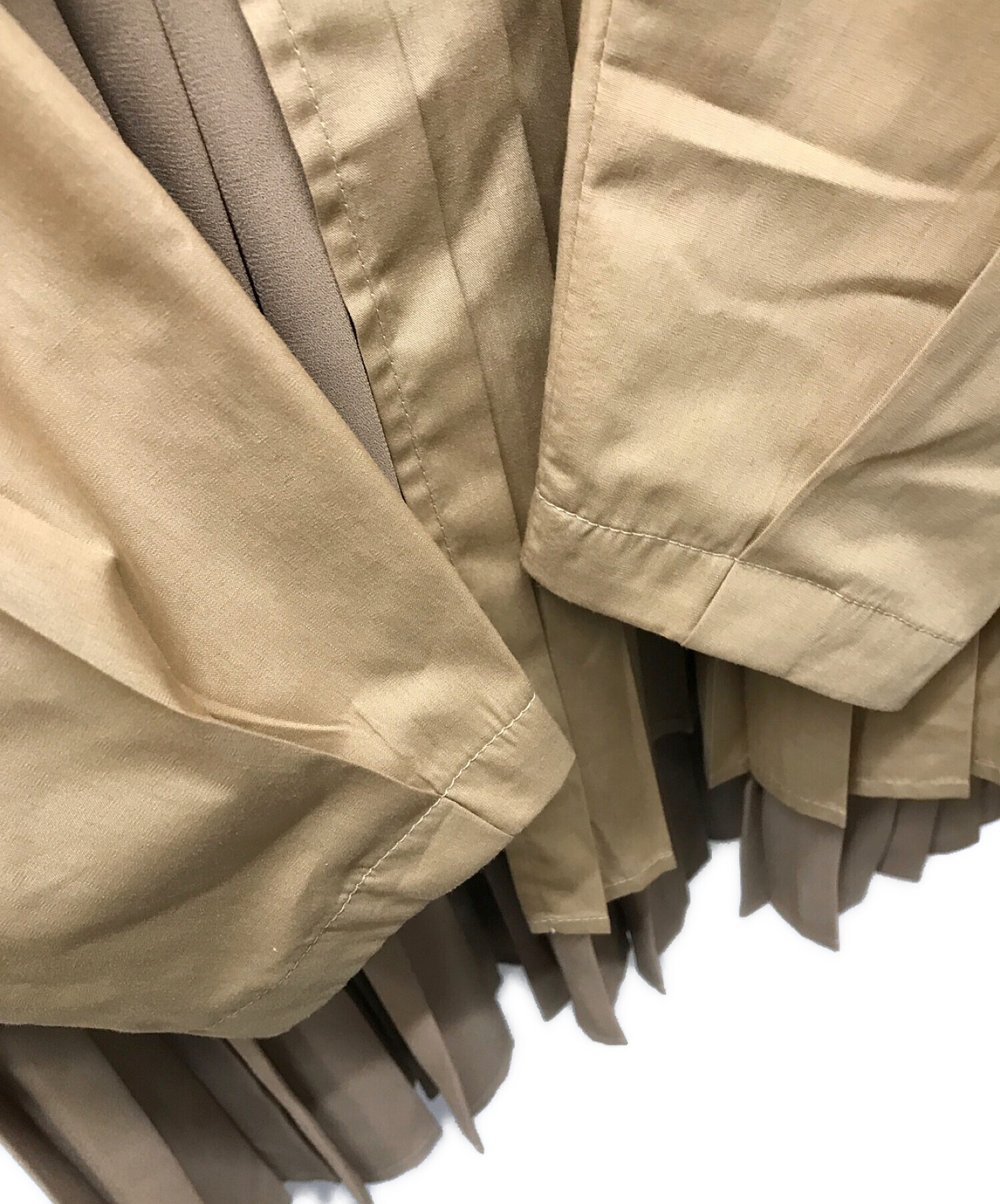 中古・古着通販】CLANE (クラネ) SHAPE LINE PLEAT TOPS ブラウン