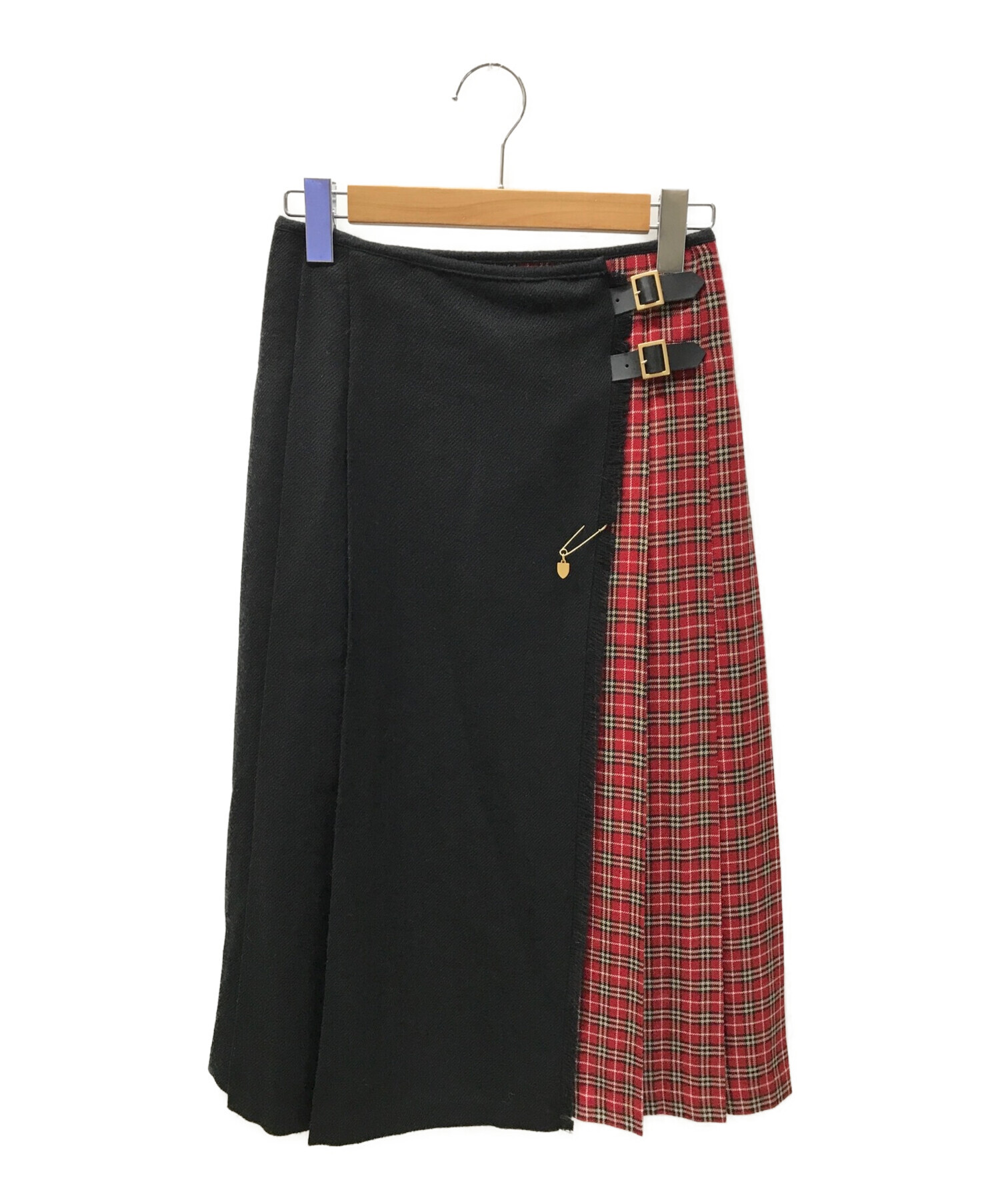 スカートブルーレーベルクレストブリッジ　スカート　38サイズ