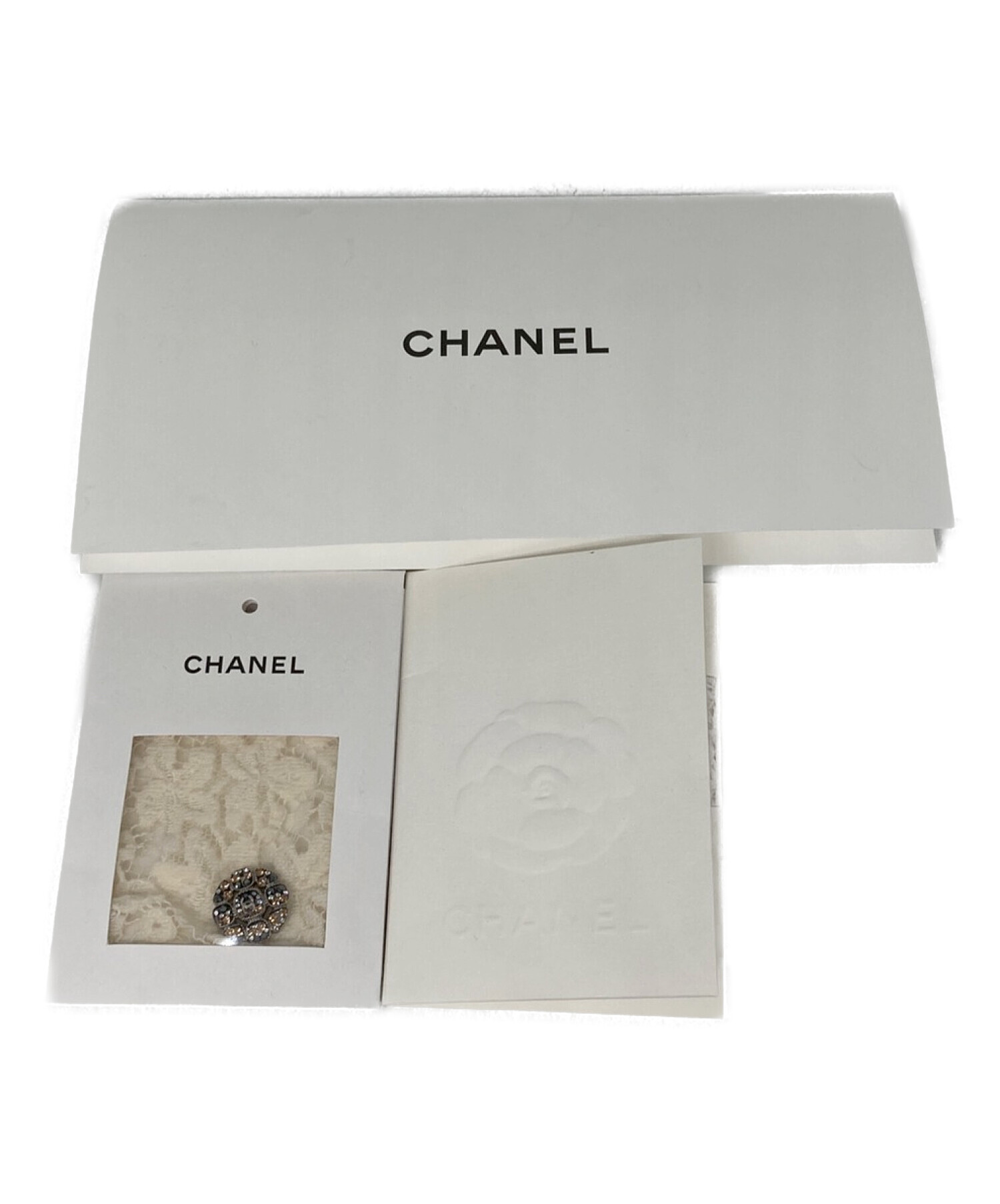 中古・古着通販】CHANEL (シャネル) ビジューボタンレースベスト 22