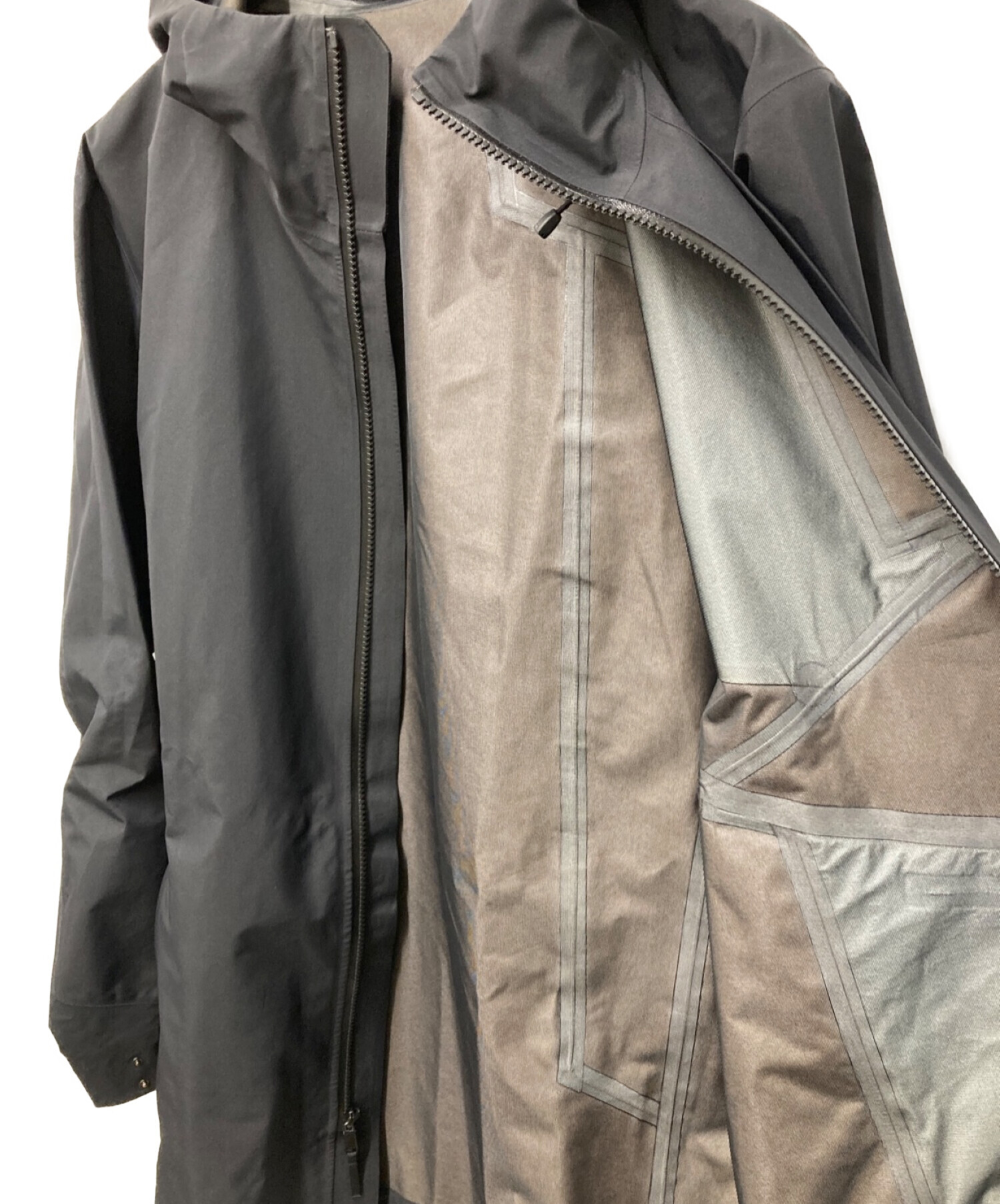 ARC'TERYX (アークテリクス) SAWYER COAT ナイロンジャケット ブラック サイズ:M