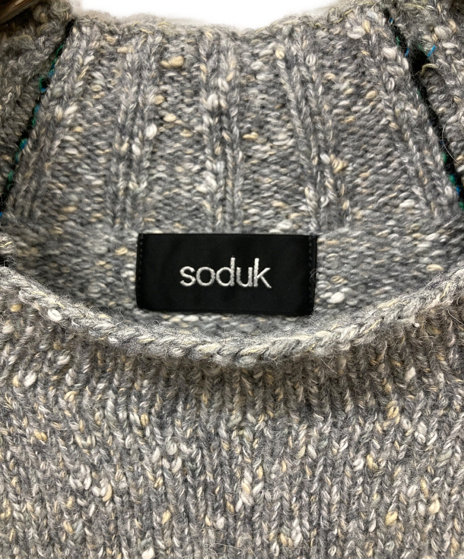 昨年1シーズン34回の着用ですsoduk stitching nep yarn knit top