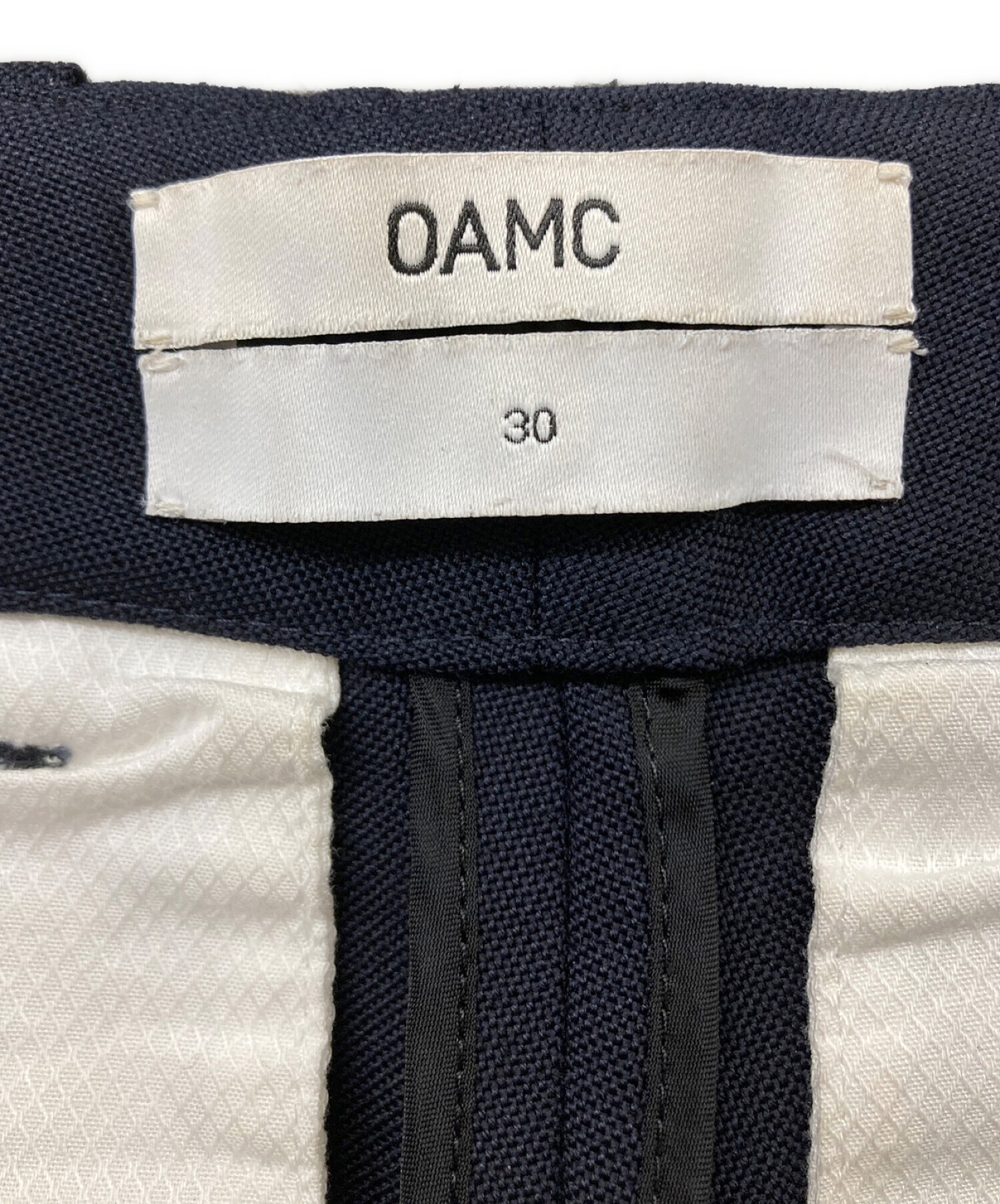 中古・古着通販】OAMC (オーエーエムシー) Cropped Zip Trousers