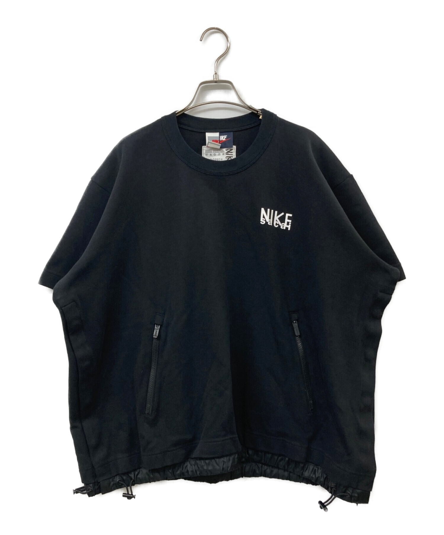 NIKE (ナイキ) sacai (サカイ) AS U NRG Ss Top ウエストドローコードロゴプリントTシャツ ブラック サイズ:2XL