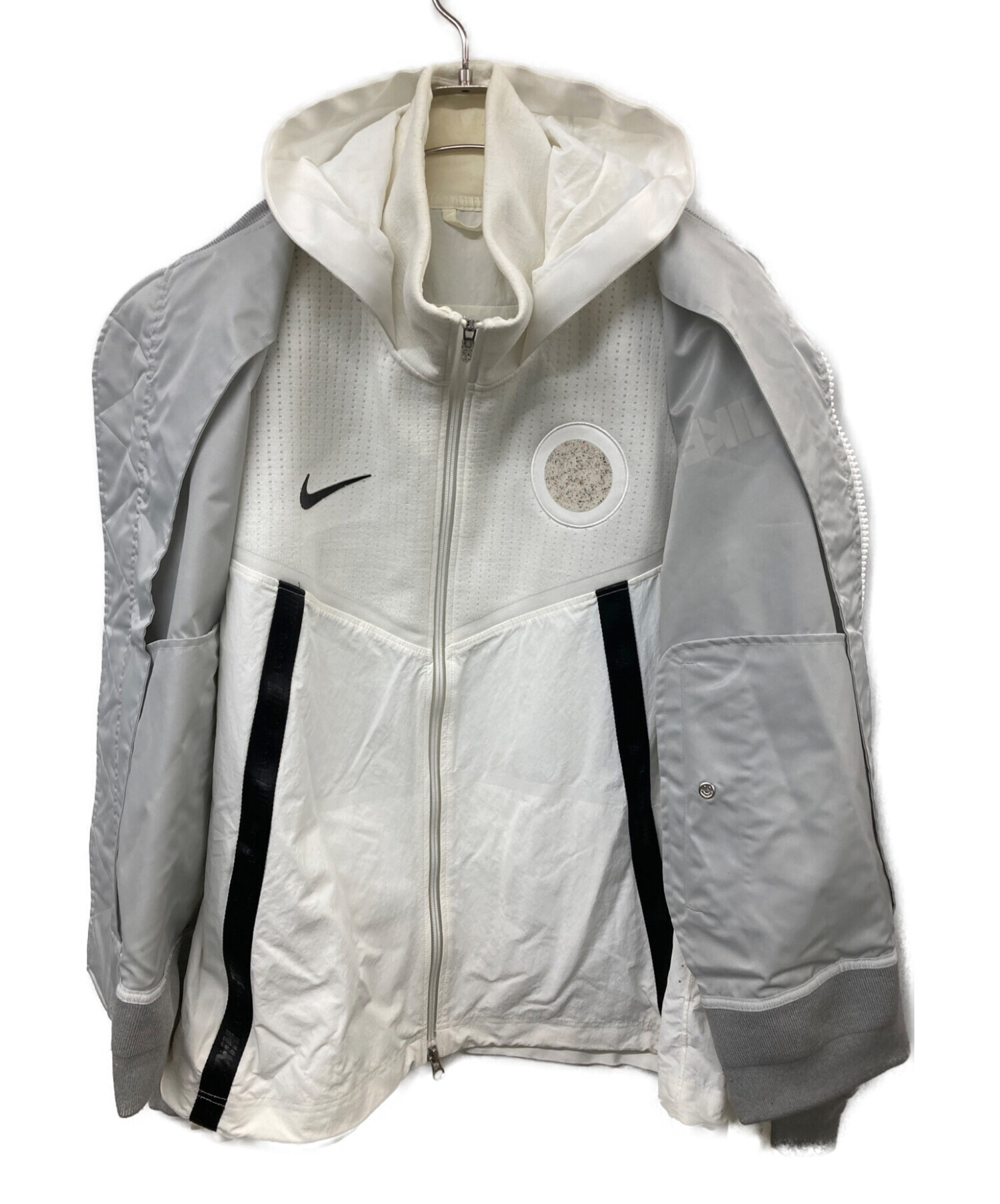 メンズnike sacai xl ホワイトグレー - ダウンジャケット