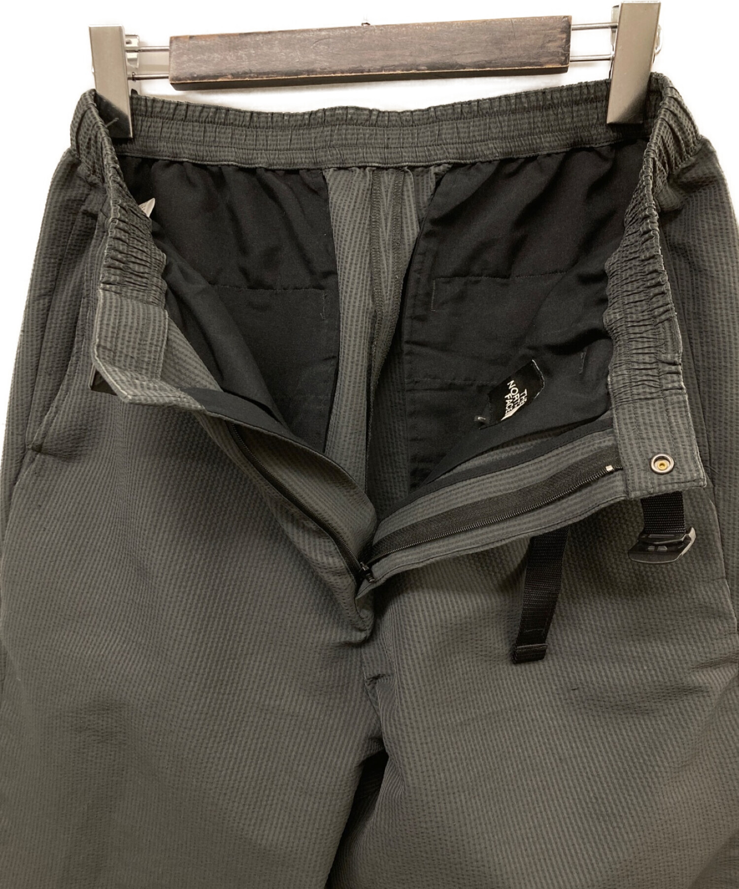 THE NORTH FACE (ザ ノース フェイス) Coyote Seersucker Slacks グレー サイズ:L