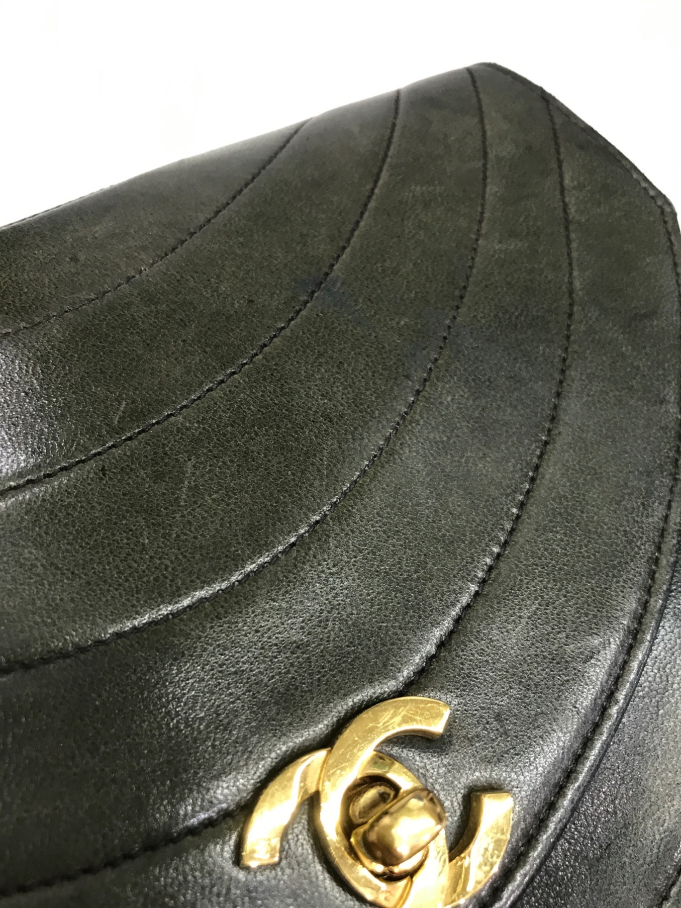 中古・古着通販】CHANEL (シャネル) ハーフムーン シングルフラップ