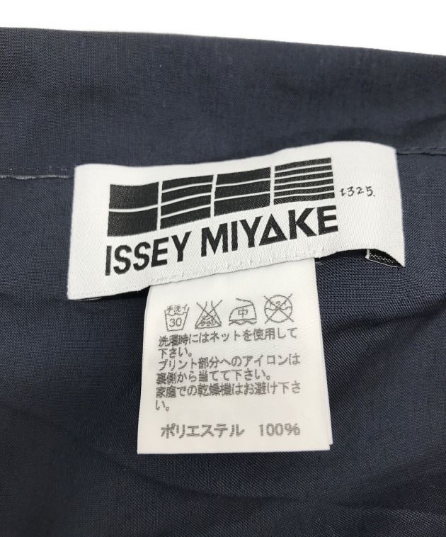 132 5. ISSEY MIYAKE (132 5. イッセイ ミヤケ) 折り紙変形ブラウス ネイビー サイズ:3