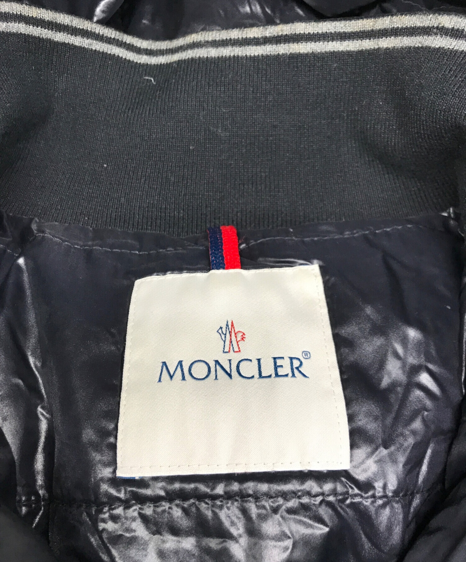 MONCLER モンクレール ANTOINE アントワーヌ ロゴワッペン付き ナイロン 切替 ダウン ジャケット 黒 ブラック 3(3)｜売買されたオークション情報、yahooの商品情報をアーカイブ公開  - オークファン 男性用