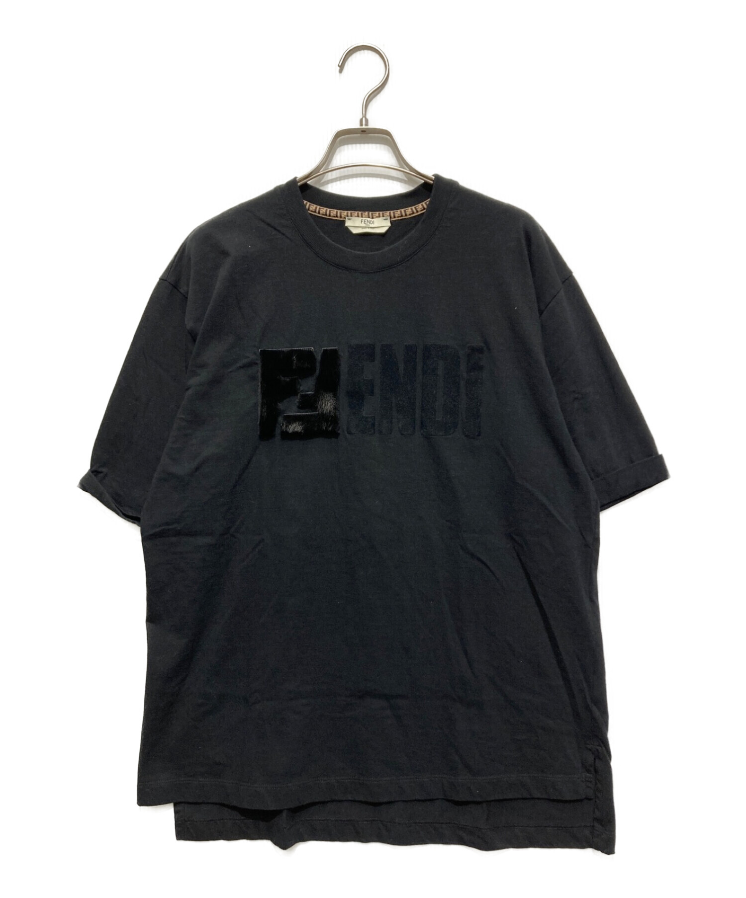 FENDI (フェンディ) フロントファーFFロゴ入りTシャツ ブラック サイズ:SIZE M