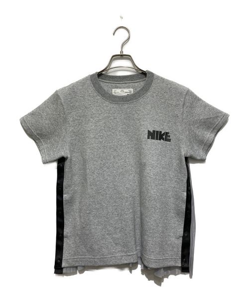 新品未使用　Mサイズ　Nike　sacai　Tシャツ　コラボ