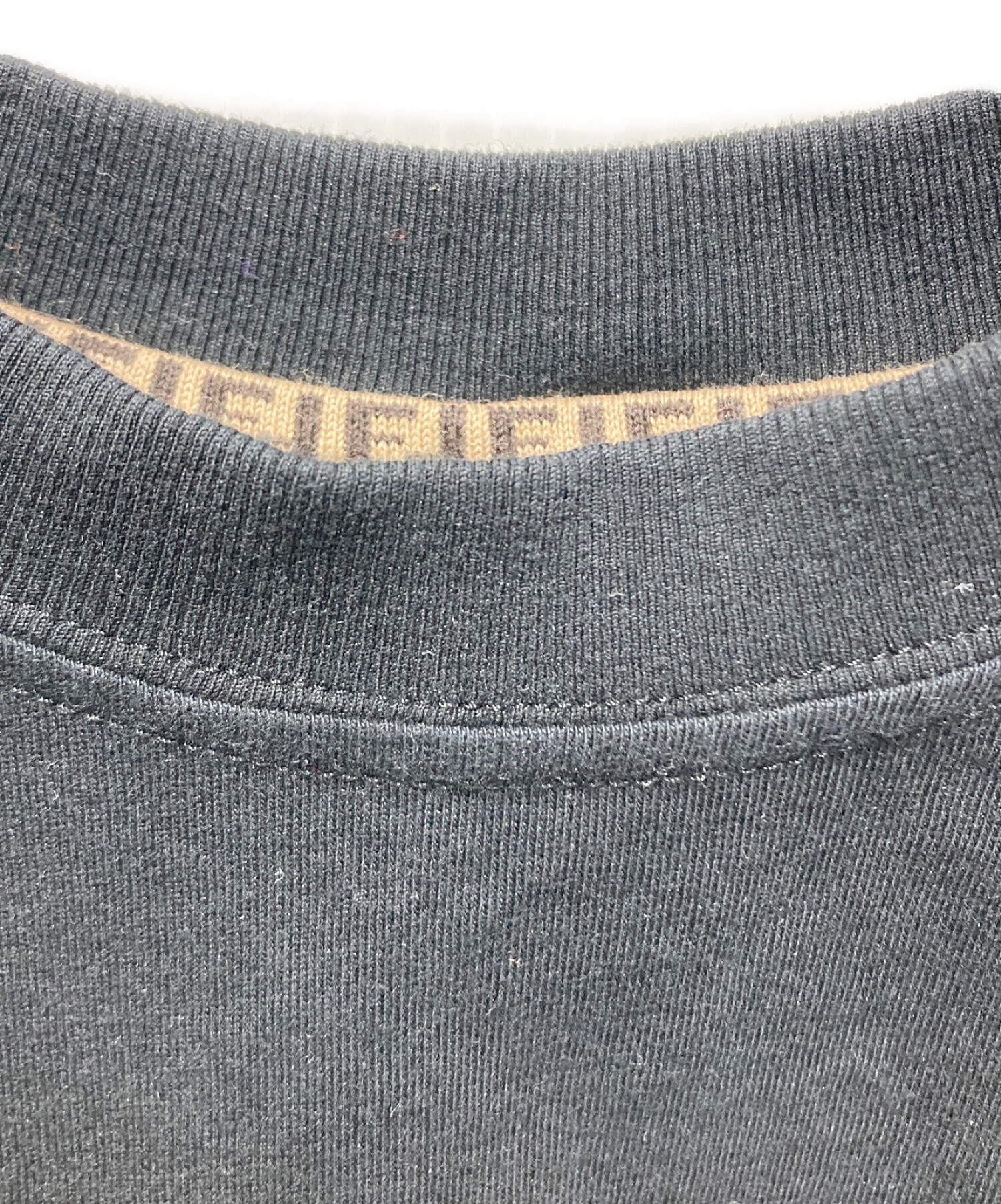 中古・古着通販】FENDI (フェンディ) 刺繍ロゴTシャツ ブラック サイズ