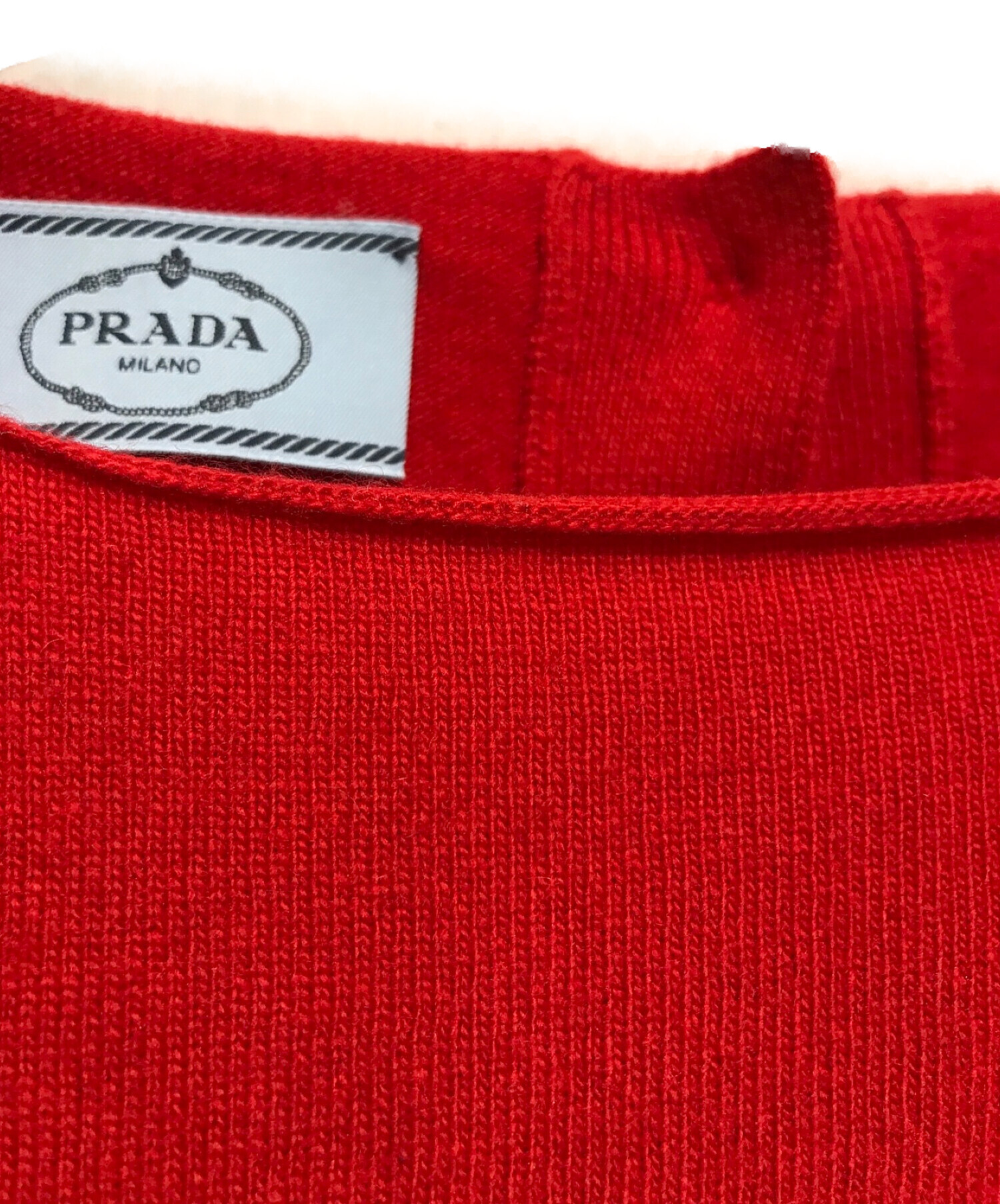 中古・古着通販】PRADA (プラダ) バックボタンカシミア混ニット レッド