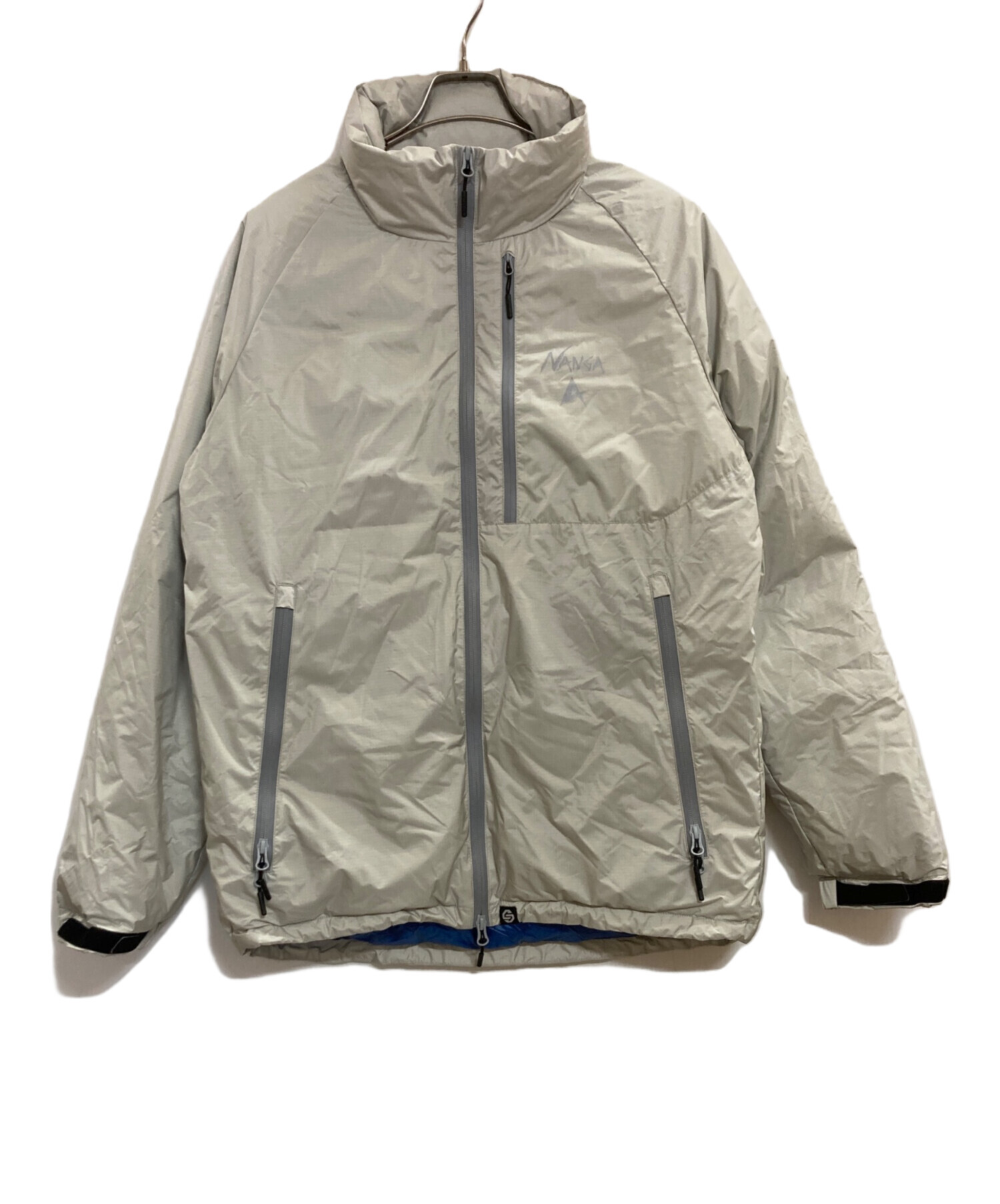 中古・古着通販】NANGA (ナンガ) STRICT-G (ストリクトジー) AURORA STAND JACKET 2637270 機動戦士ガンダム  逆襲のシャア 限定モデル グレー サイズ:L｜ブランド・古着通販 トレファク公式【TREFAC FASHION】スマホサイト