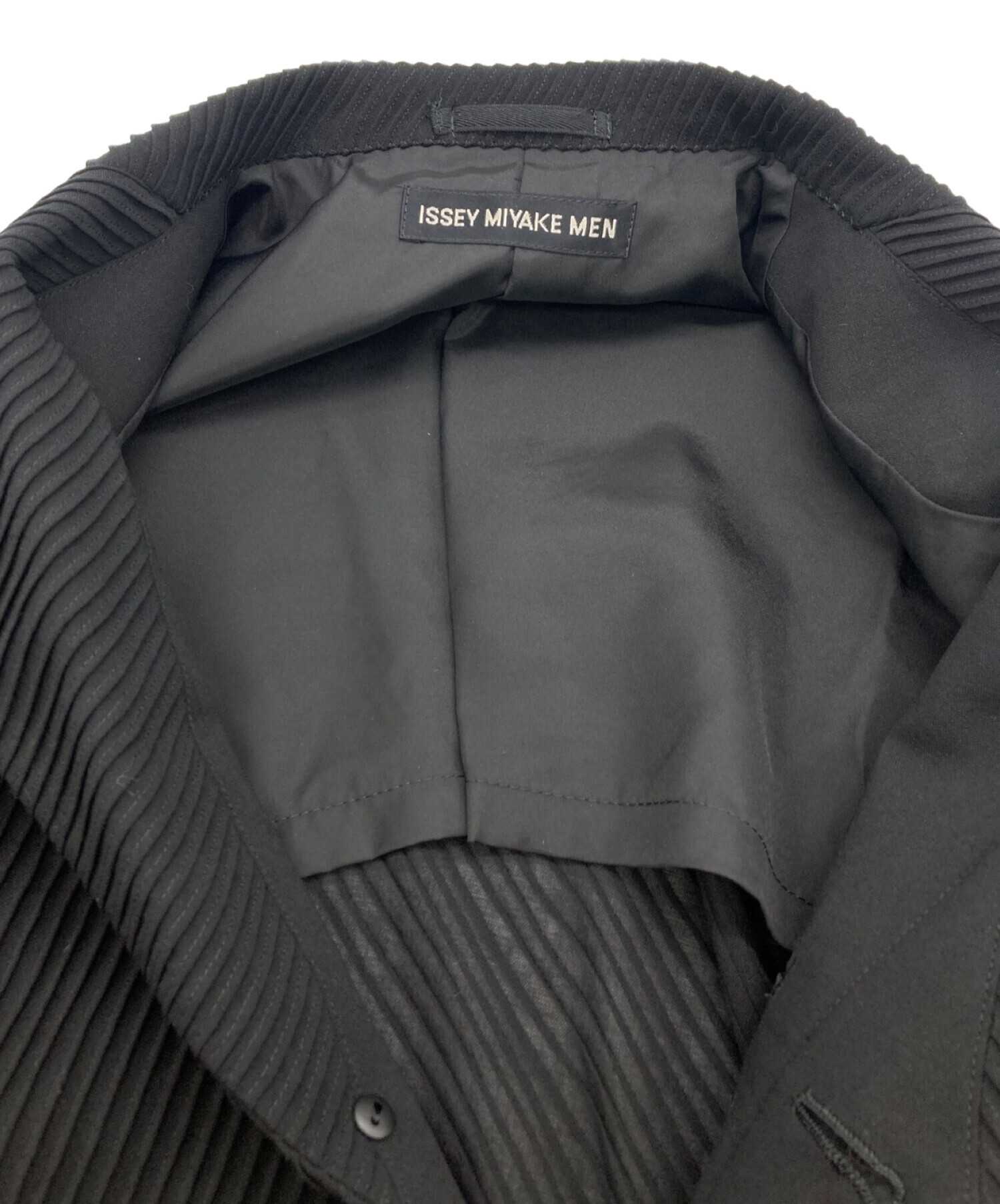 ISSEY MIYAKE MEN (イッセイミヤケメン) プリーツジャケット ブラック サイズ:3