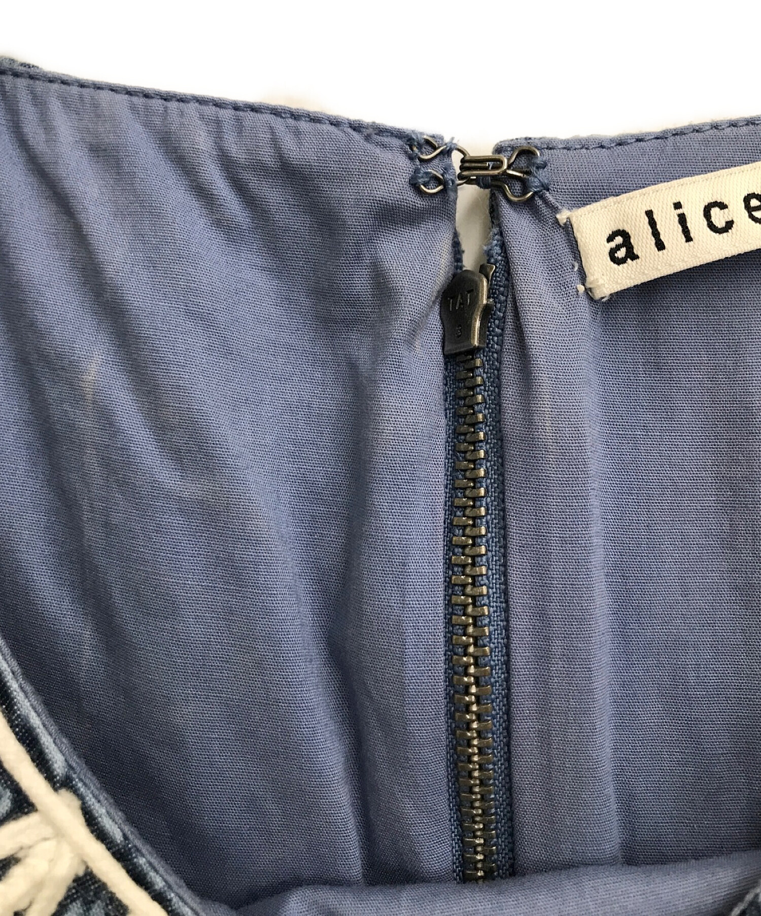alice+olivia (アリスアンドオリビア) ノースリーブ刺繍デニムワンピース ブルー サイズ:2