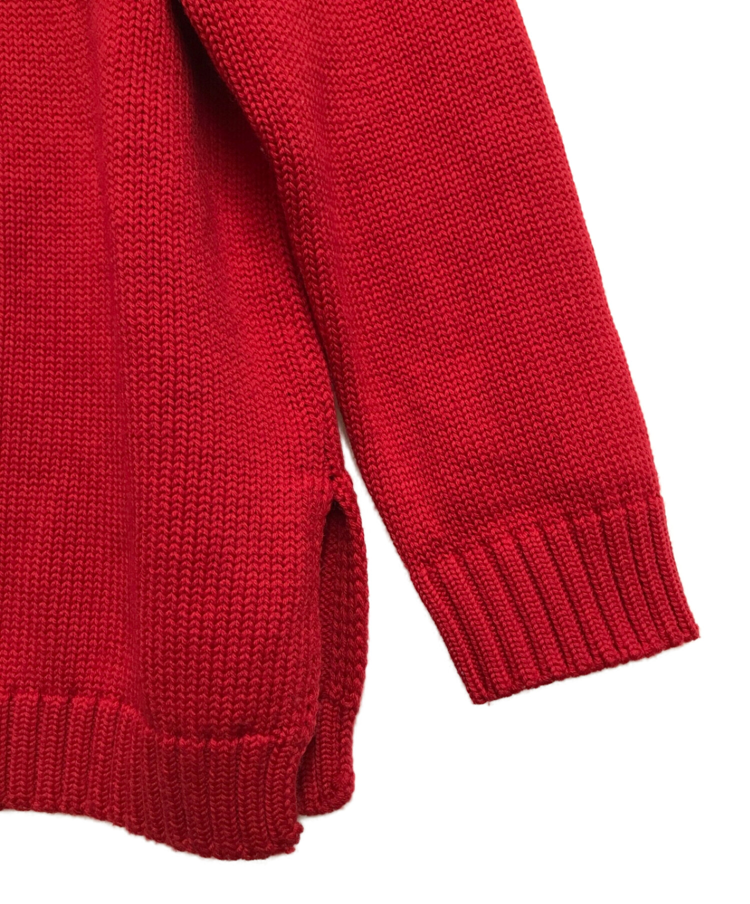 お値下げ　FENDI タートルネックセーター　赤　サイズ42タグ表記42