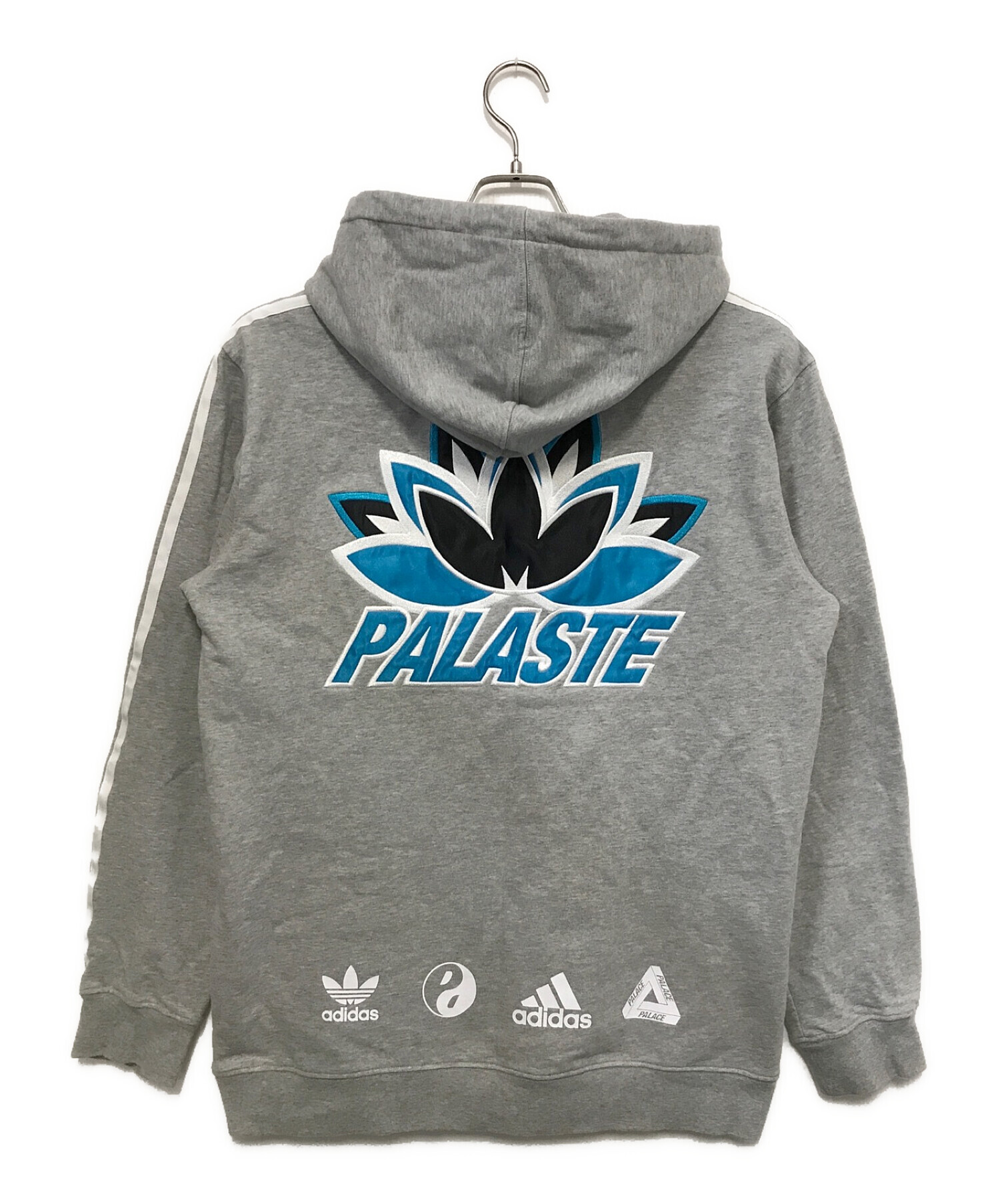 adidas (アディダス) PALACE (パレス) グラフィックフーディ グレー サイズ:2XO