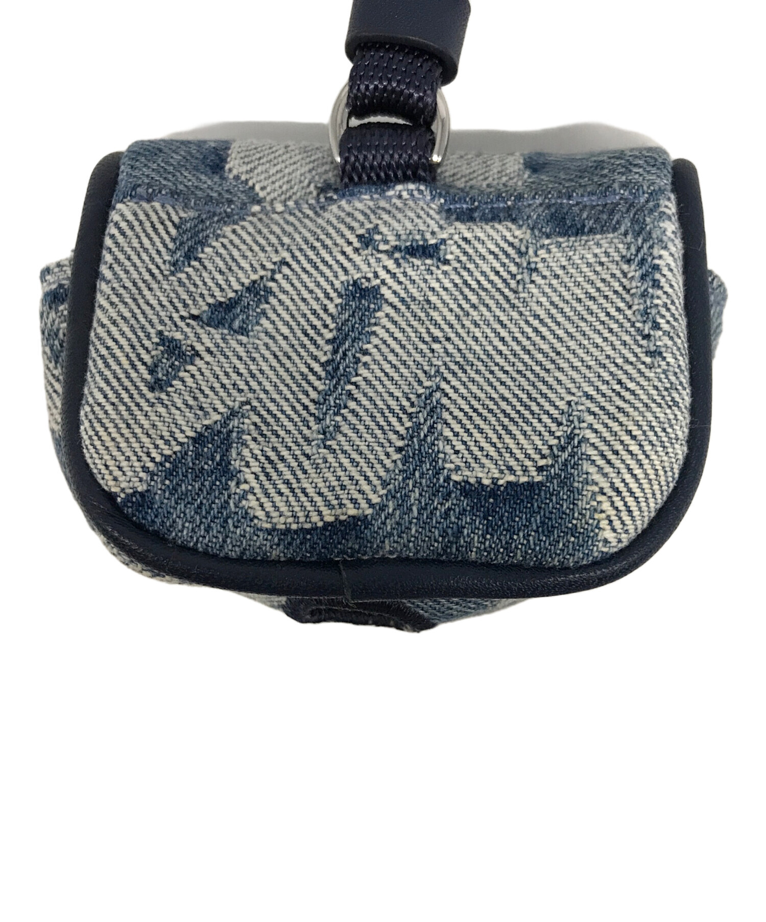 中古・古着通販】SUPREME (シュプリーム) Fat Tip Jacquard Denim Airpod Case AirPods / ファット  ティップ ジャガード デニム エアポッド ケース エアポッツ インディゴ｜ブランド・古着通販 トレファク公式【TREFAC FASHION】スマホサイト