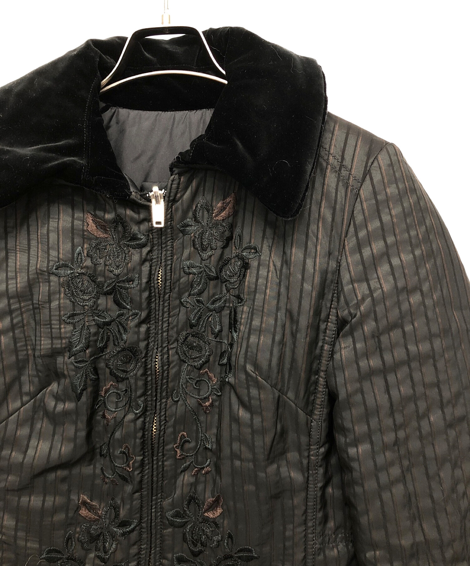 フィロソフィー アルベルタフェレッティー ショート丈 ジャケット コートお色は濃いグレーです