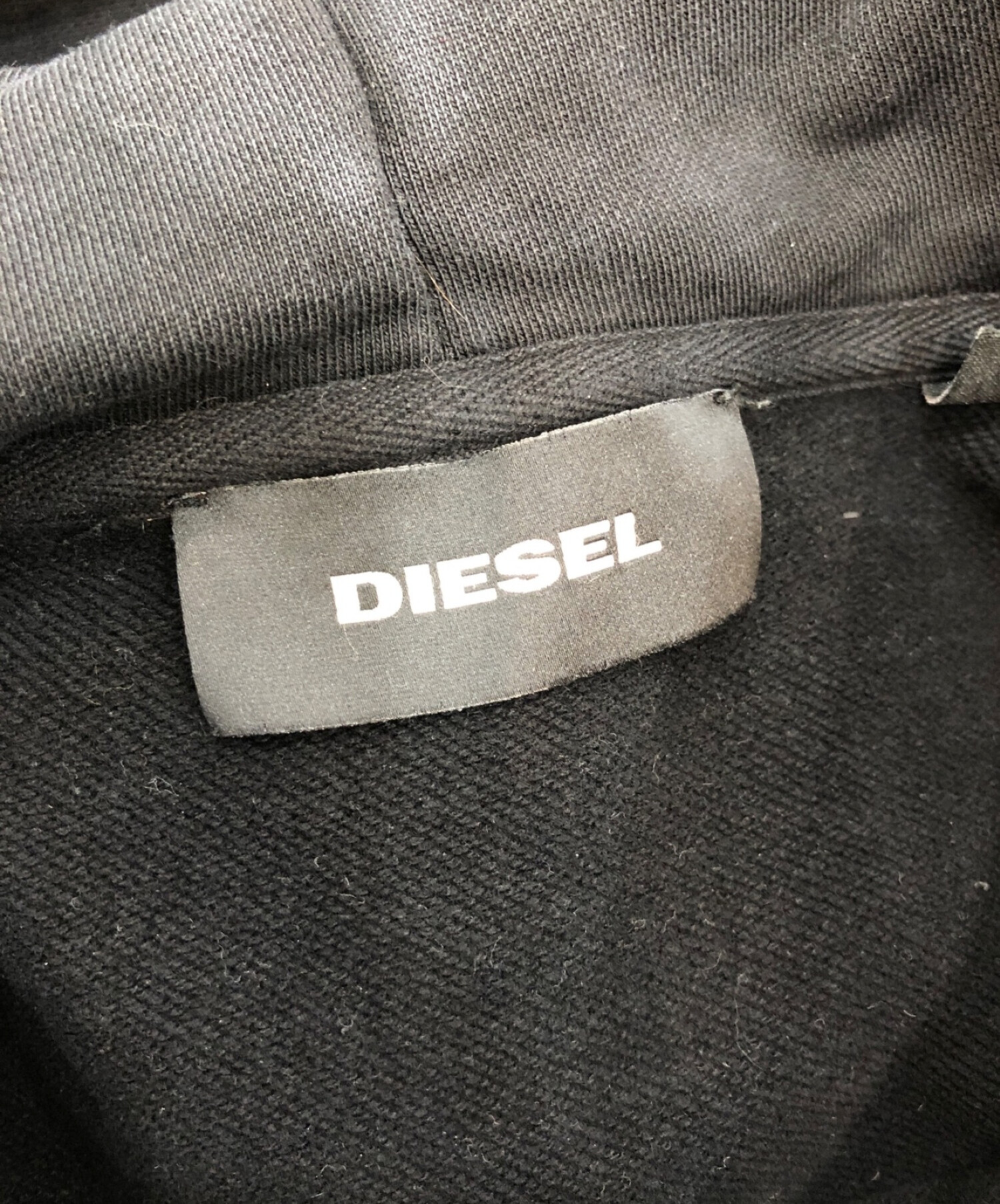 中古・古着通販】DIESEL (ディーゼル) プルオーバーパーカー ブラック