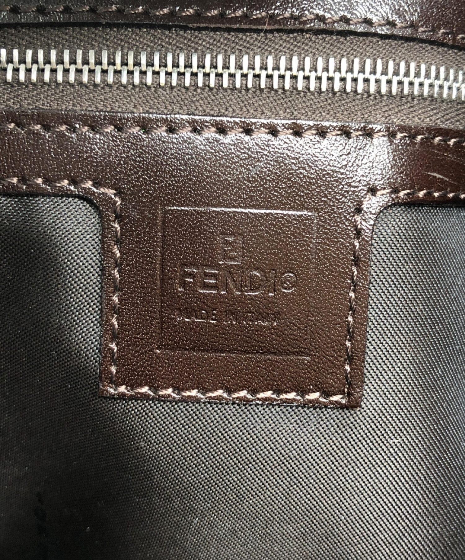 FENDI (フェンディ) ハーフムーンワンショルダーバッグ ブラウン