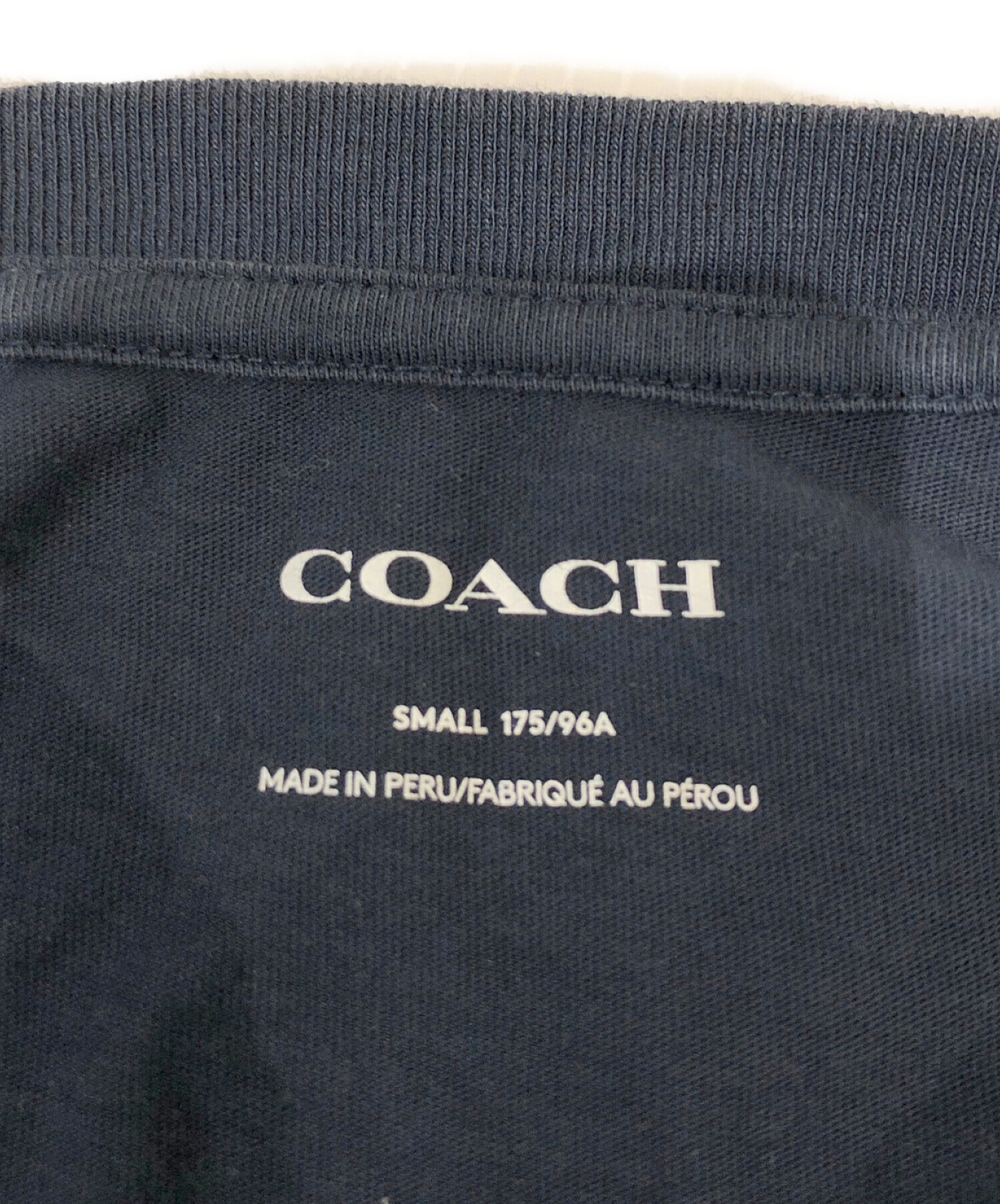 COACH (コーチ) シグネチャー刺繍Ｔシャツ ネイビー サイズ:SMALL