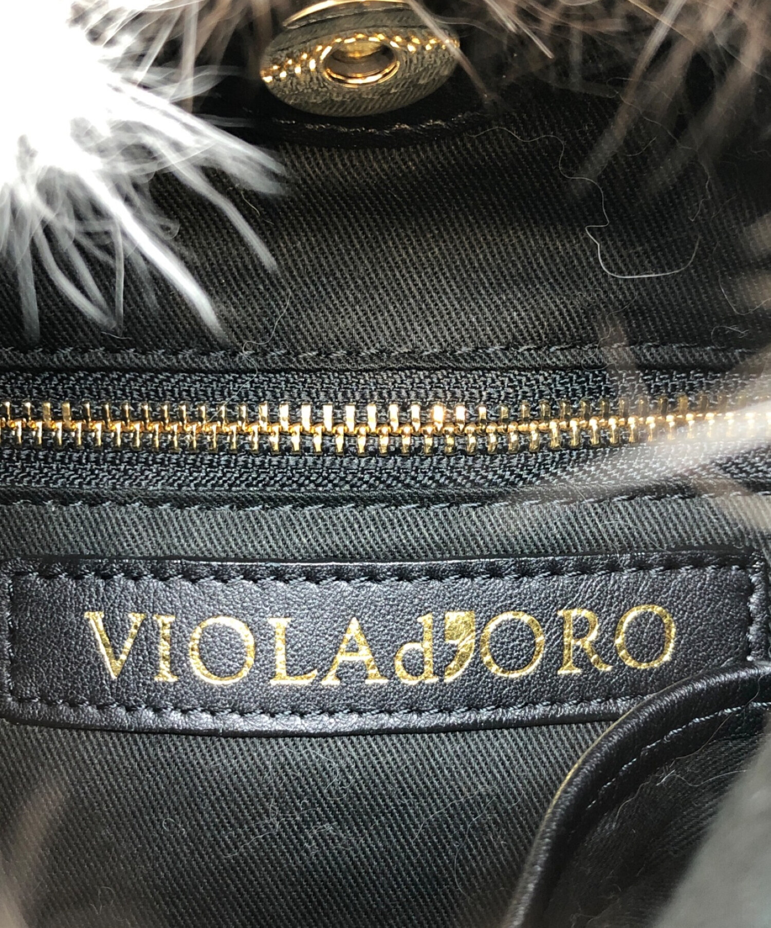 naaのレディースバッグ在庫ラスト⭐️新品タグ付き ヴィオラドーロ　ハンドバッグ ショルダーバッグ ファー