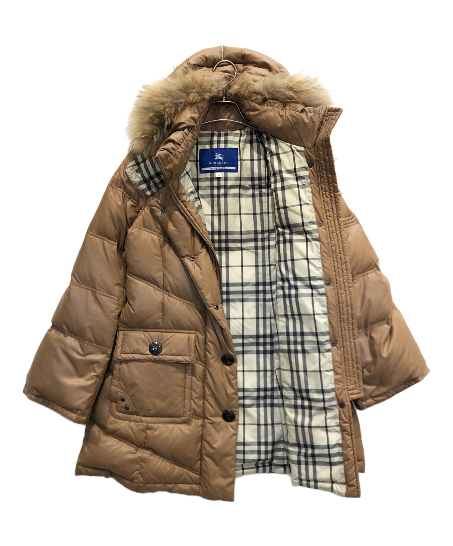 中古・古着通販】BURBERRY BLUE LABEL (バーバリーブルーレーベル) 裏地ノヴァチェックダウンコート/ダウンコート/ロングダウンコート/ ロングダウンジャケット ブラウン サイズ:40｜ブランド・古着通販 トレファク公式【TREFAC FASHION】スマホサイト