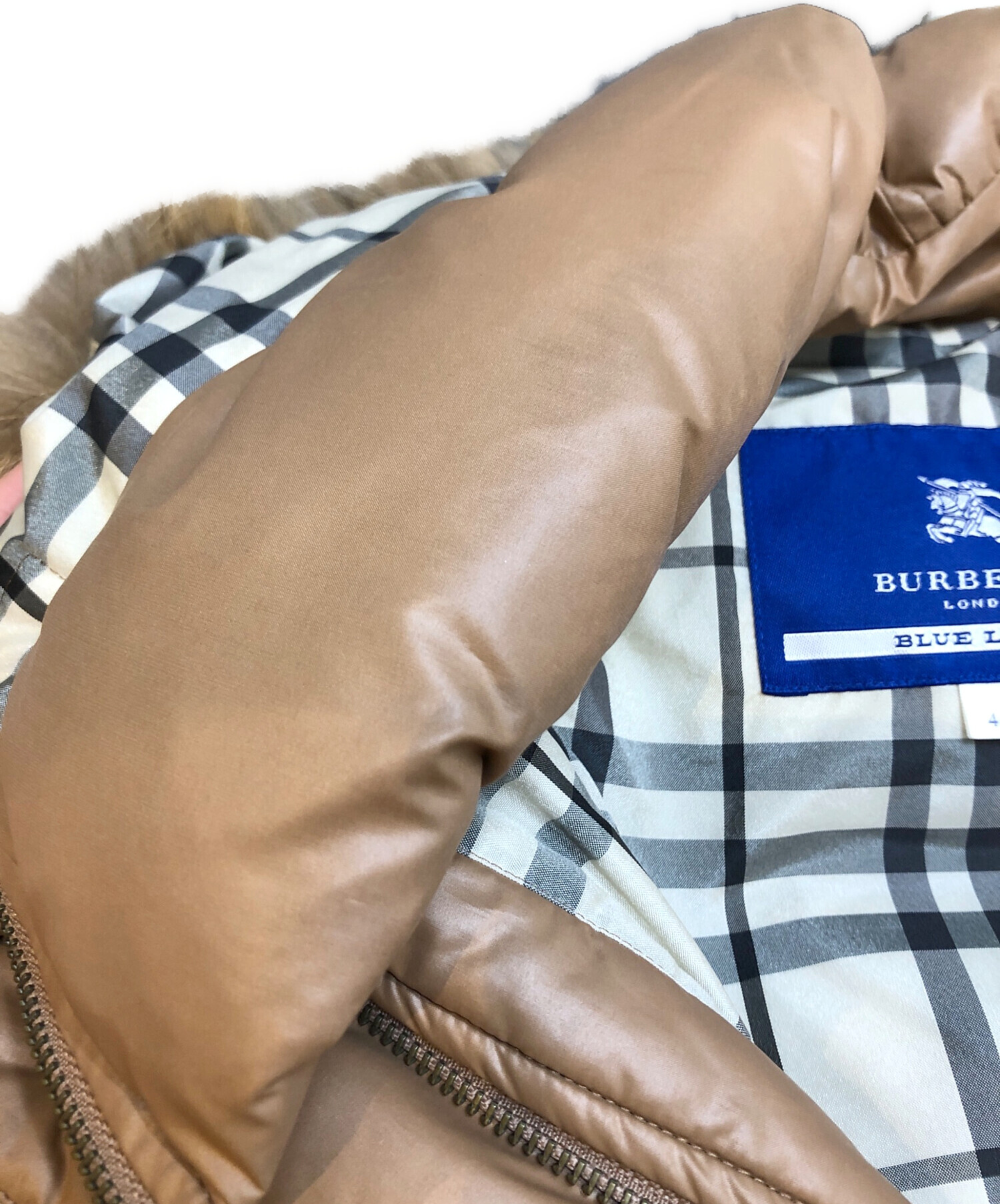 中古・古着通販】BURBERRY BLUE LABEL (バーバリーブルーレーベル) 裏地ノヴァチェックダウンコート/ダウンコート/ロングダウンコート/ ロングダウンジャケット ブラウン サイズ:40｜ブランド・古着通販 トレファク公式【TREFAC FASHION】スマホサイト