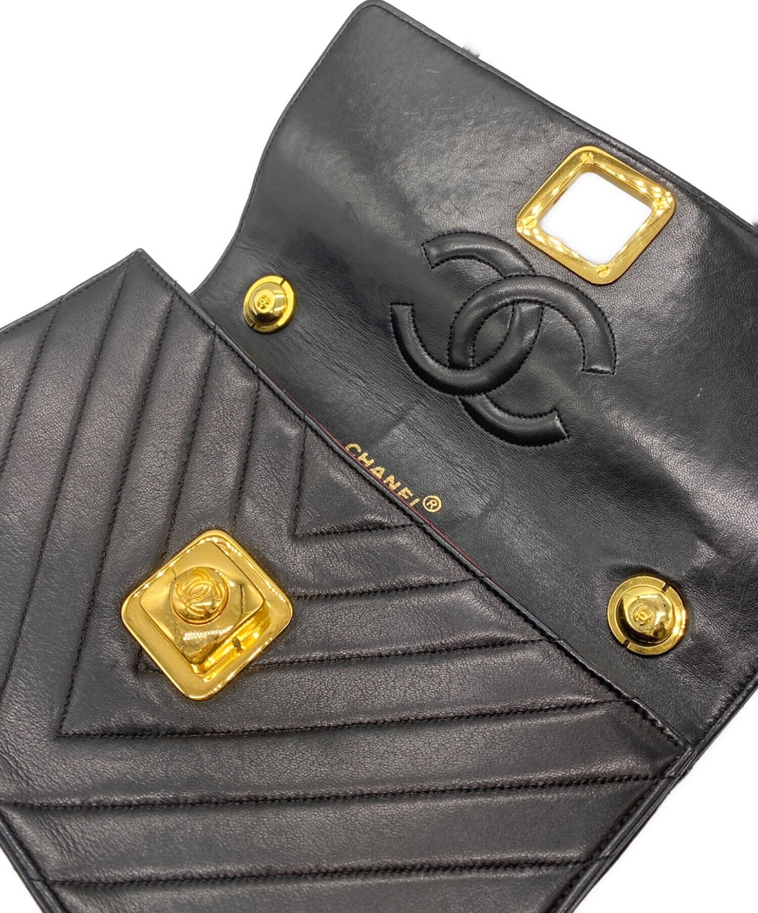 中古・古着通販】CHANEL (シャネル) Vステッチショルダーバッグ