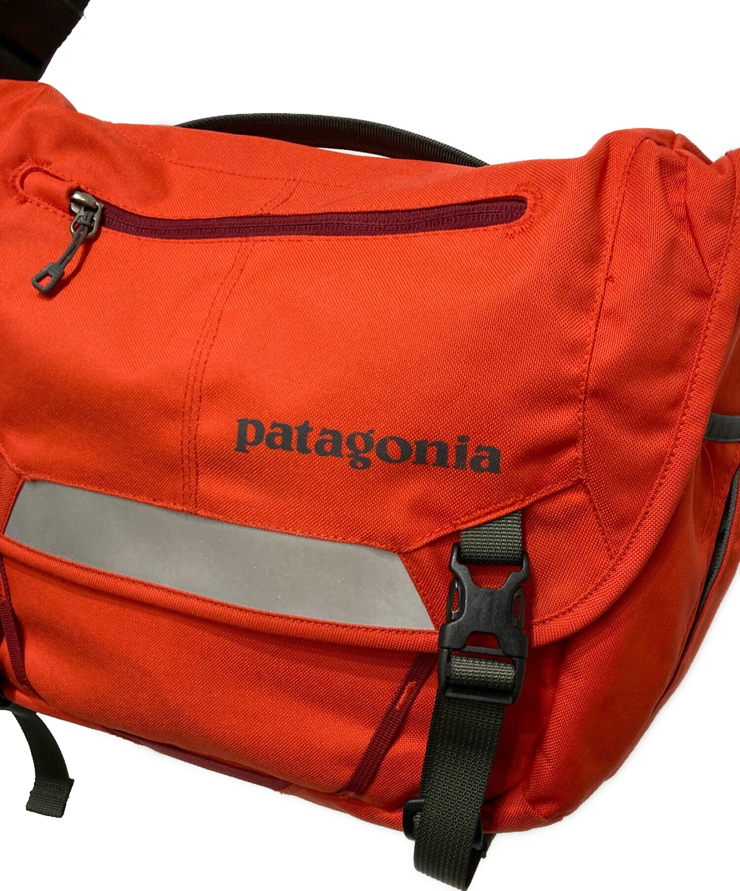 Patagonia (パタゴニア) メッセンジャーバッグ レッド サイズ:なし