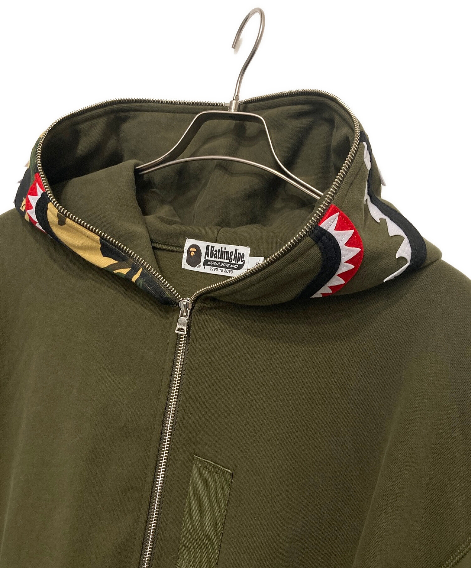 A BATHING APE (アベイシングエイプ) ナイロン切替シャークジップアップパーカー カーキ サイズ:XL