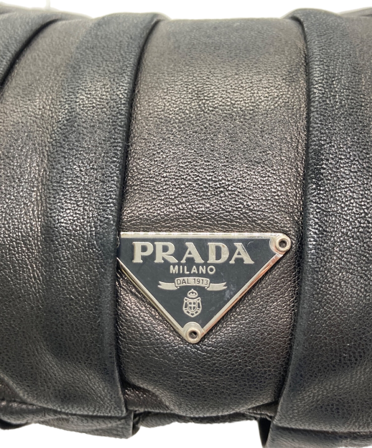 中古・古着通販】PRADA (プラダ) プリーツハンドバッグ ブラック サイズ:なし｜ブランド・古着通販 トレファク公式【TREFAC  FASHION】スマホサイト