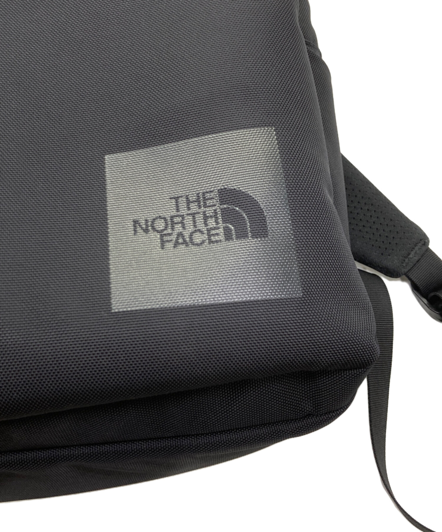 中古・古着通販】THE NORTH FACE (ザ ノース フェイス) シャトルデイパックスリム ブラック サイズ:なし｜ブランド・古着通販  トレファク公式【TREFAC FASHION】スマホサイト