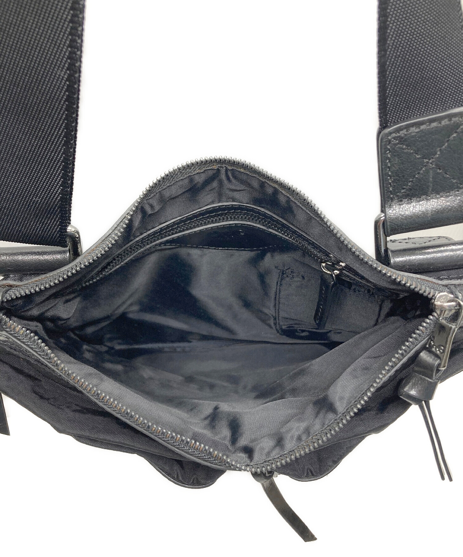 メタルプレートナイロン極美品‼️ ドルチェアンドガッバーナ ショルダーバッグ メタルプレート ブラック