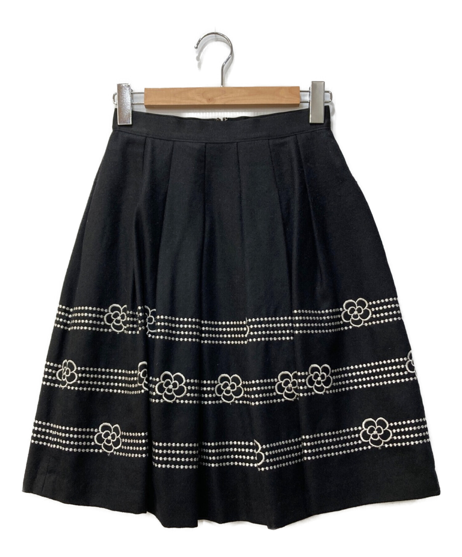 エムズグレイシー 花柄立体スカート - ひざ丈スカート