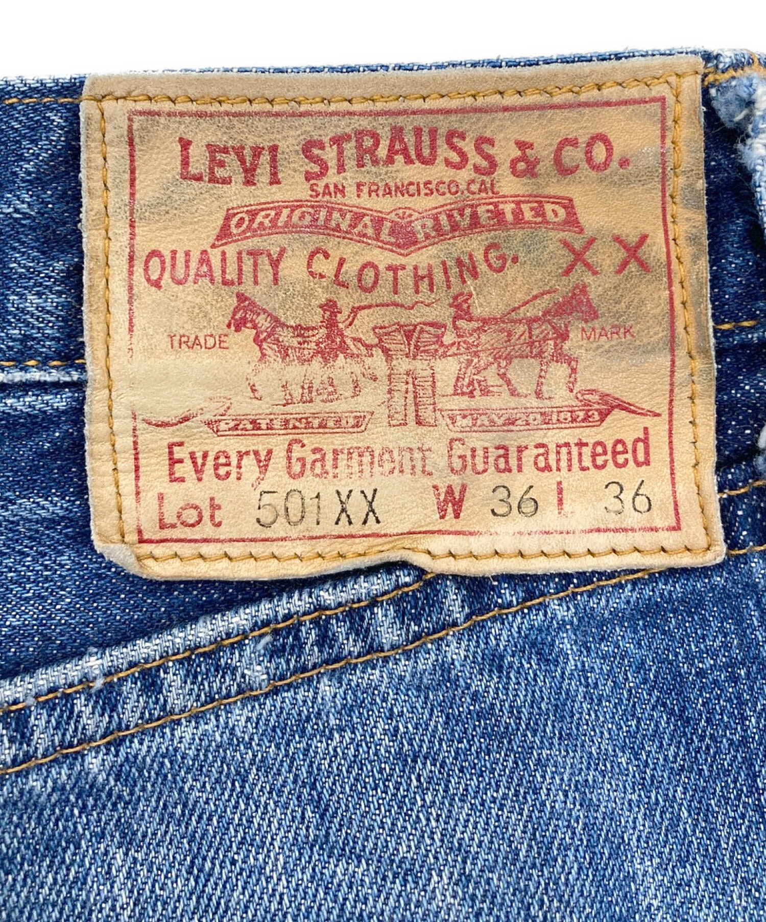 LEVI'S (リーバイス) USA製 501XX復刻 トップ裏555 BIG E ダメージデニムパンツ インディゴ サイズ:W36 (91㎝)