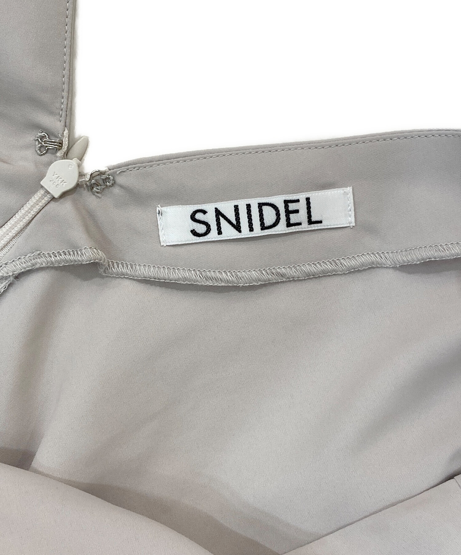 中古・古着通販】Snidel (スナイデル) タフタロングボリュームワンピ SWFO212019 ベージュ サイズ:1｜ブランド・古着通販  トレファク公式【TREFAC FASHION】スマホサイト