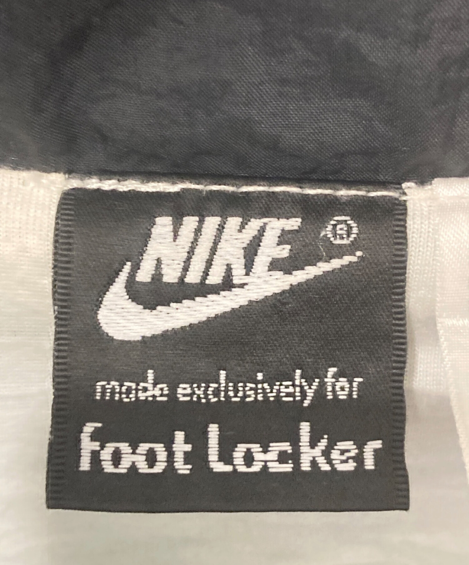 NIKE (ナイキ) Foot Locker (フットロッカー) 【古着】ナイロンジャケット グリーン×ホワイト サイズ:L