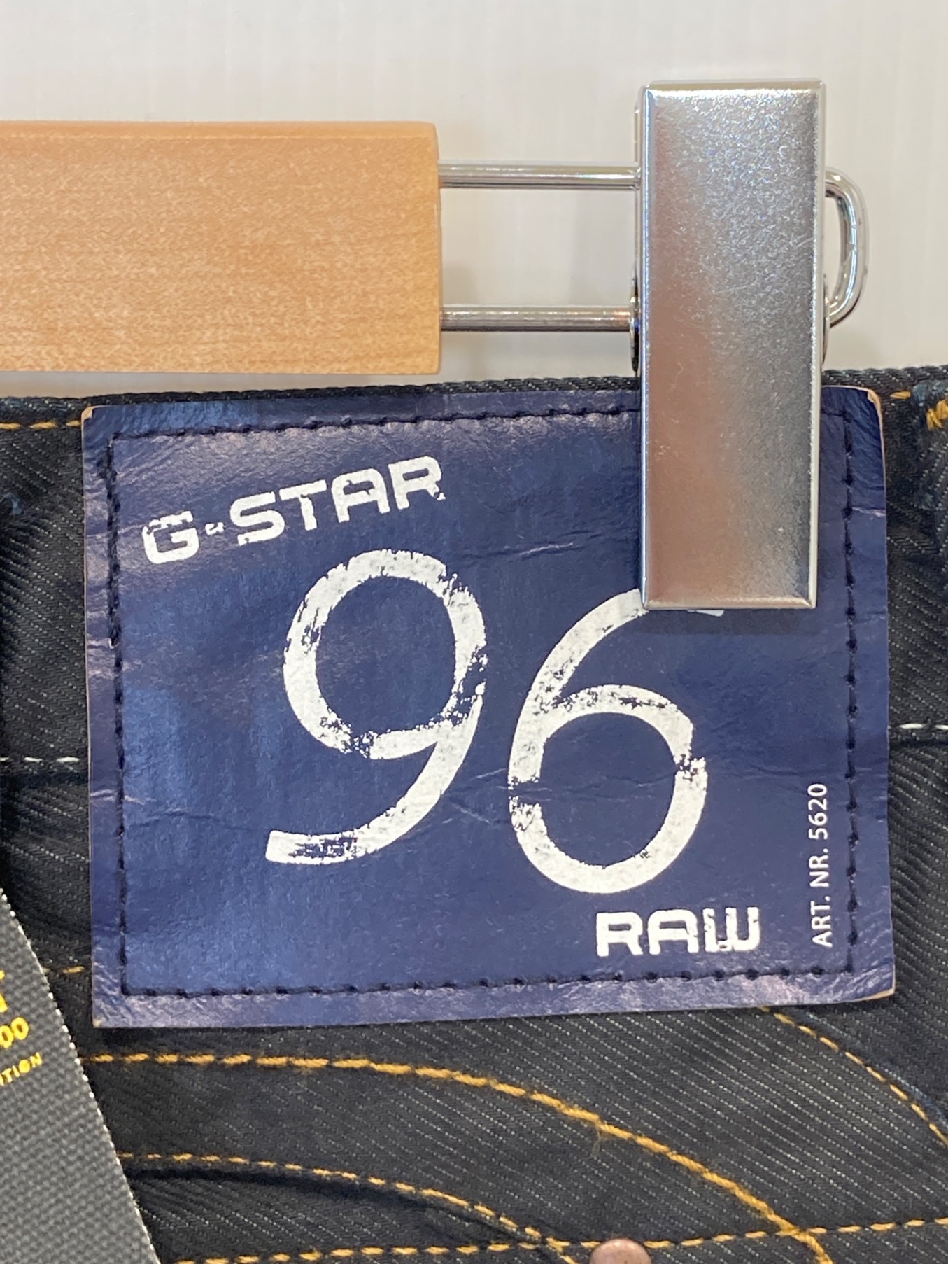 中古・古着通販】G-STAR RAW (ジースターロゥ) 立体裁断ジーンズ インディゴ サイズ:31 未使用品｜ブランド・古着通販  トレファク公式【TREFAC FASHION】スマホサイト