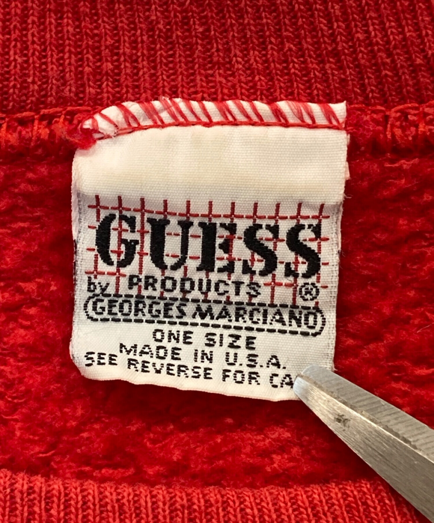 中古・古着通販】GUESS (ゲス) プリントスウェット レッド サイズ:ONE